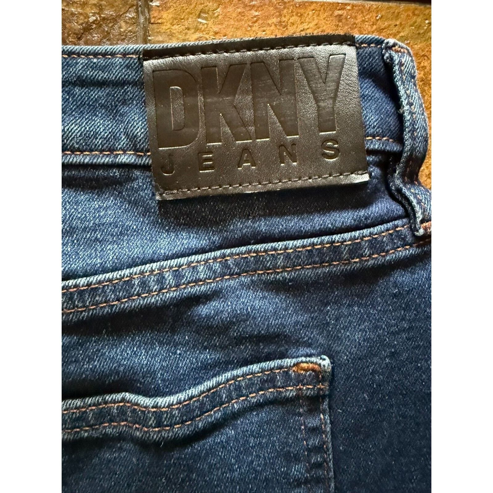 DKNY NWOT, DKNY Women's 17 inch Mid Rise Denim Skirt Size 8 Size 30" / US 8 / IT 44 - 5 Thumbnail