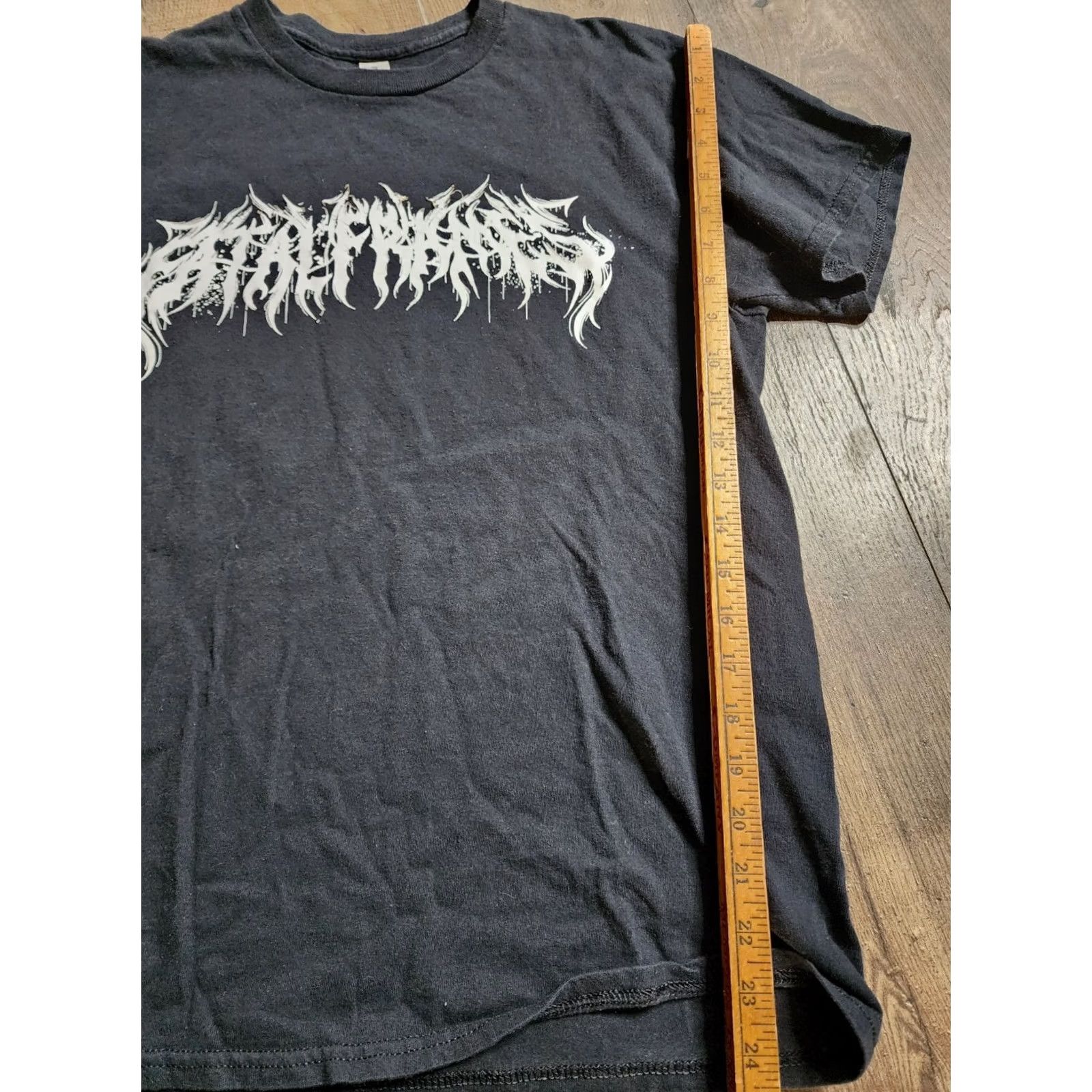 Gildan Mens M Fatal Frames Death Deathcore Metal Band T Shirt Distressed Black Gildan Cotton Short Sleeve Crew Neck T-Shirt Yes No Size US M / EU 48-50 / 2 - 3 Thumbnail