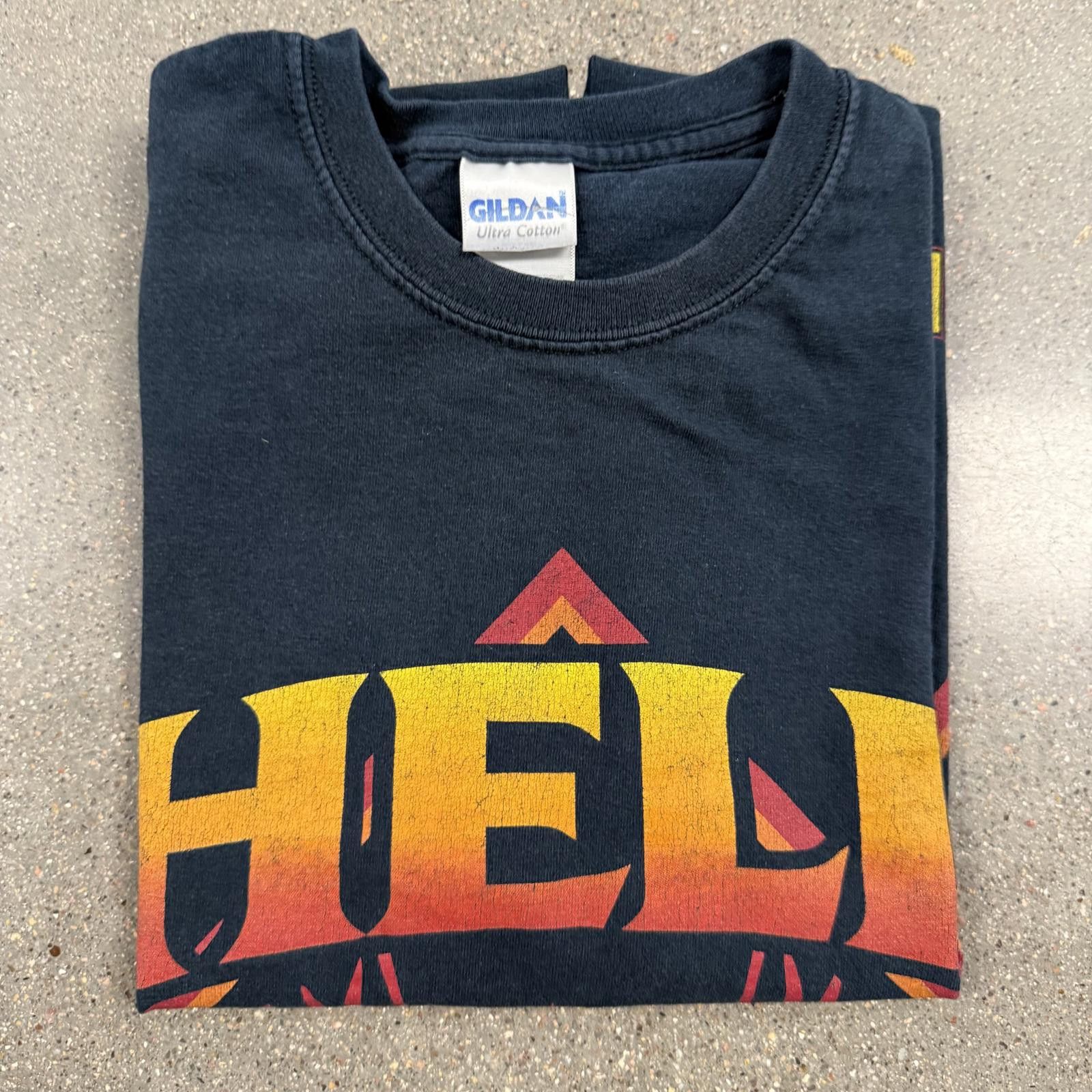 Gildan Vtg 90s Cayman Islands HELL T-Shirt Adult M Size US M / EU 48-50 / 2 - 7 Thumbnail