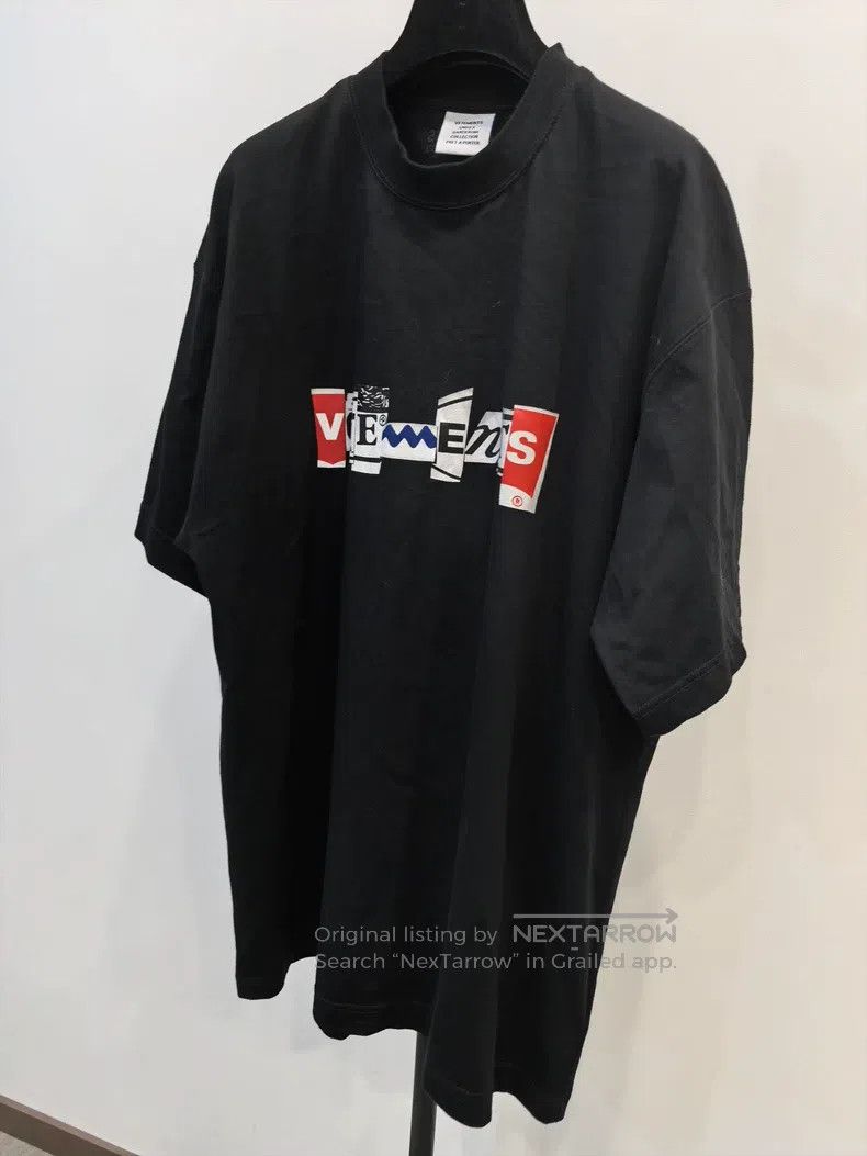 Vetements Vetements Classic Black Short Sleeve T-Shirt with Unique S Size US XS / EU 42 / 0 - 4 Thumbnail