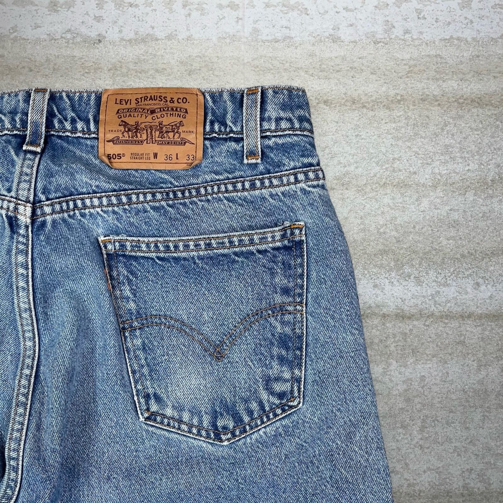 Levi's Vintage 90s Levis Jeans 505 36x33 Straight Fit Medium Wash Size US 36 / EU 52 - 3 Thumbnail