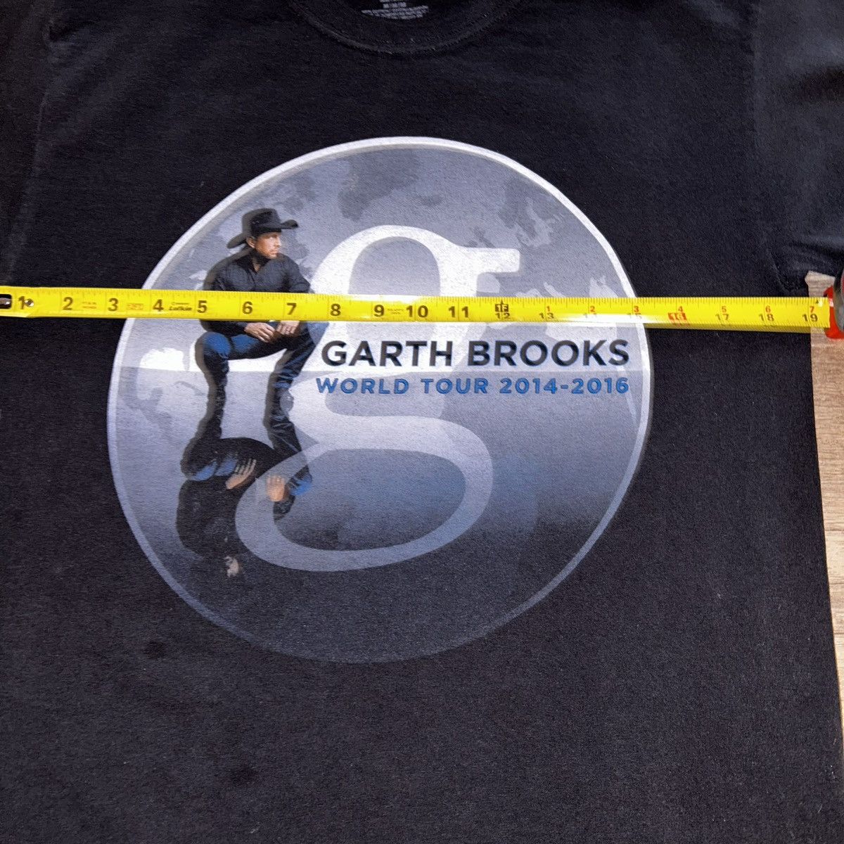 Hanes × Vintage 2014 Garth brooks concert T-shirt Size US M / EU 48-50 / 2 - 6 Thumbnail
