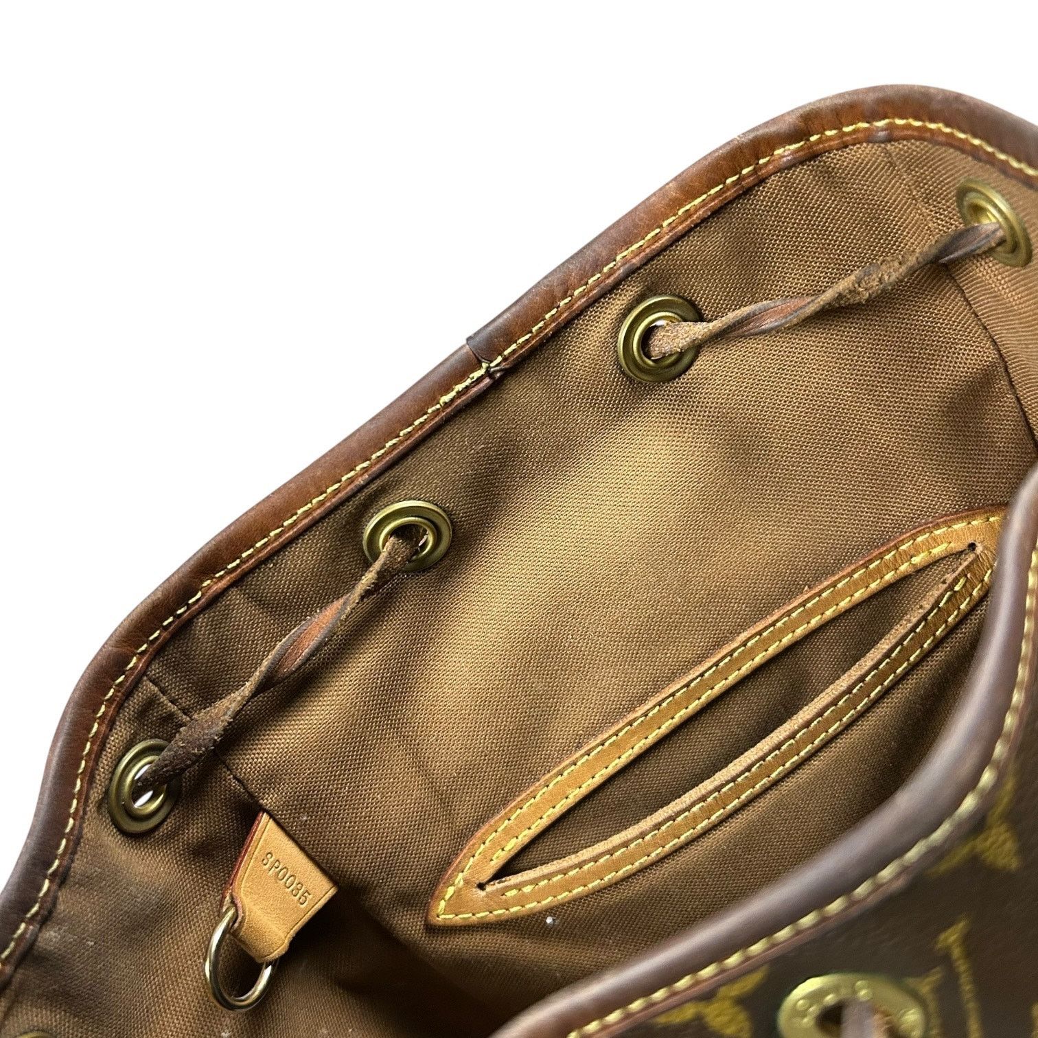 Louis Vuitton Louis Vuitton Authentic Vintage Montsouris Monogram Backpack Size ONE SIZE - 4 Thumbnail