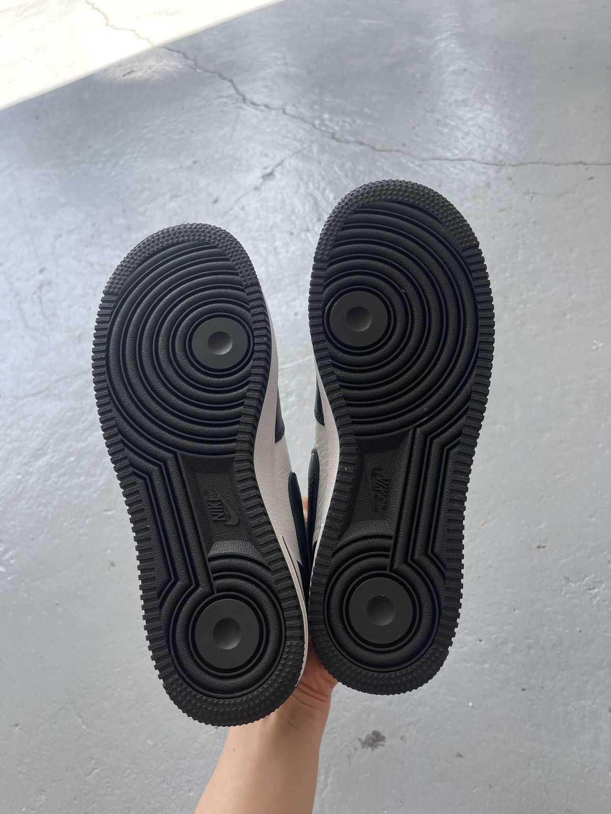 Nike 2022 Stussy x Air Force 1 Mid 'Black White’ Size US 6.5 / EU 39-40 - 7 Thumbnail