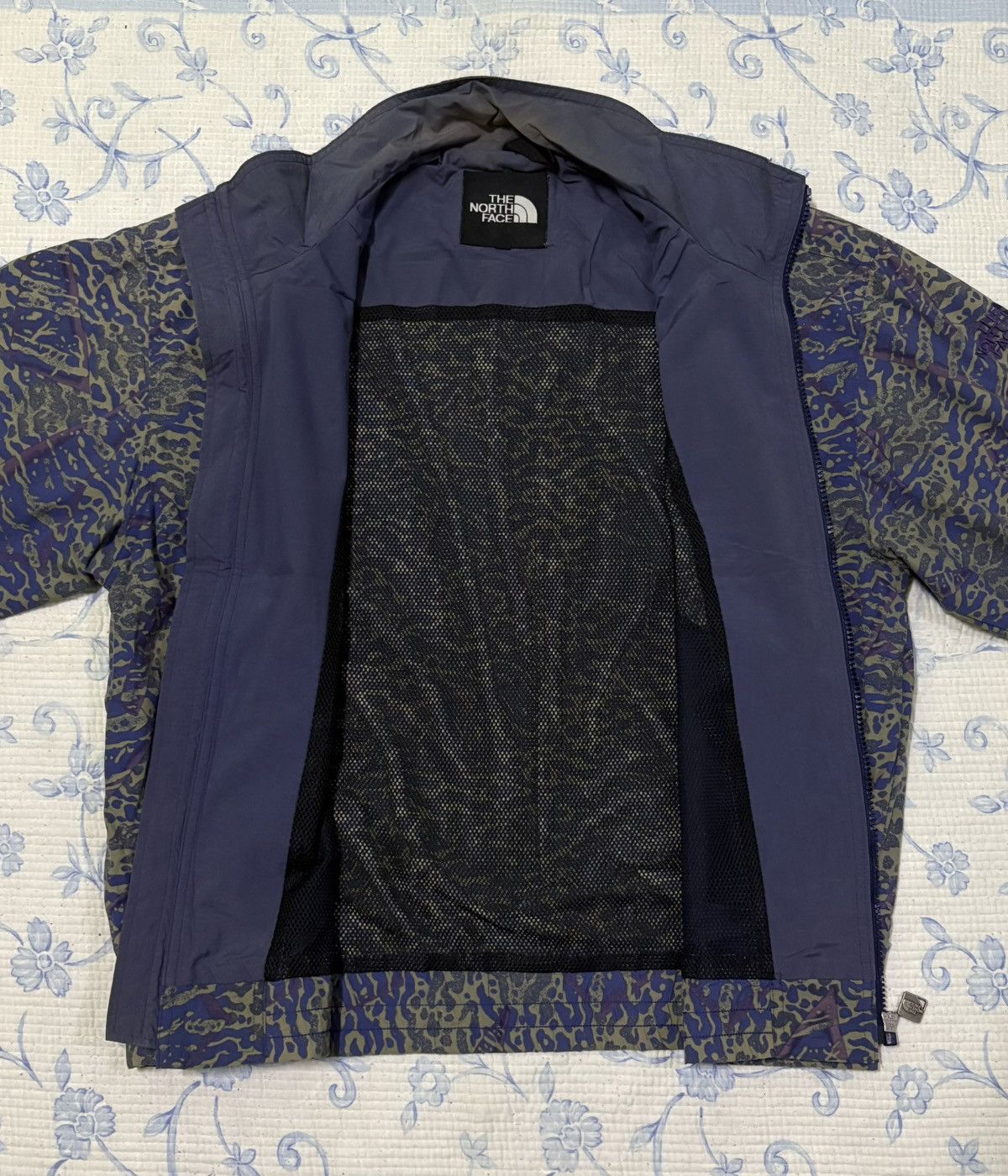 The North Face The North Face Light Purple Jacket Size US M / EU 48-50 / 2 - 7 Thumbnail