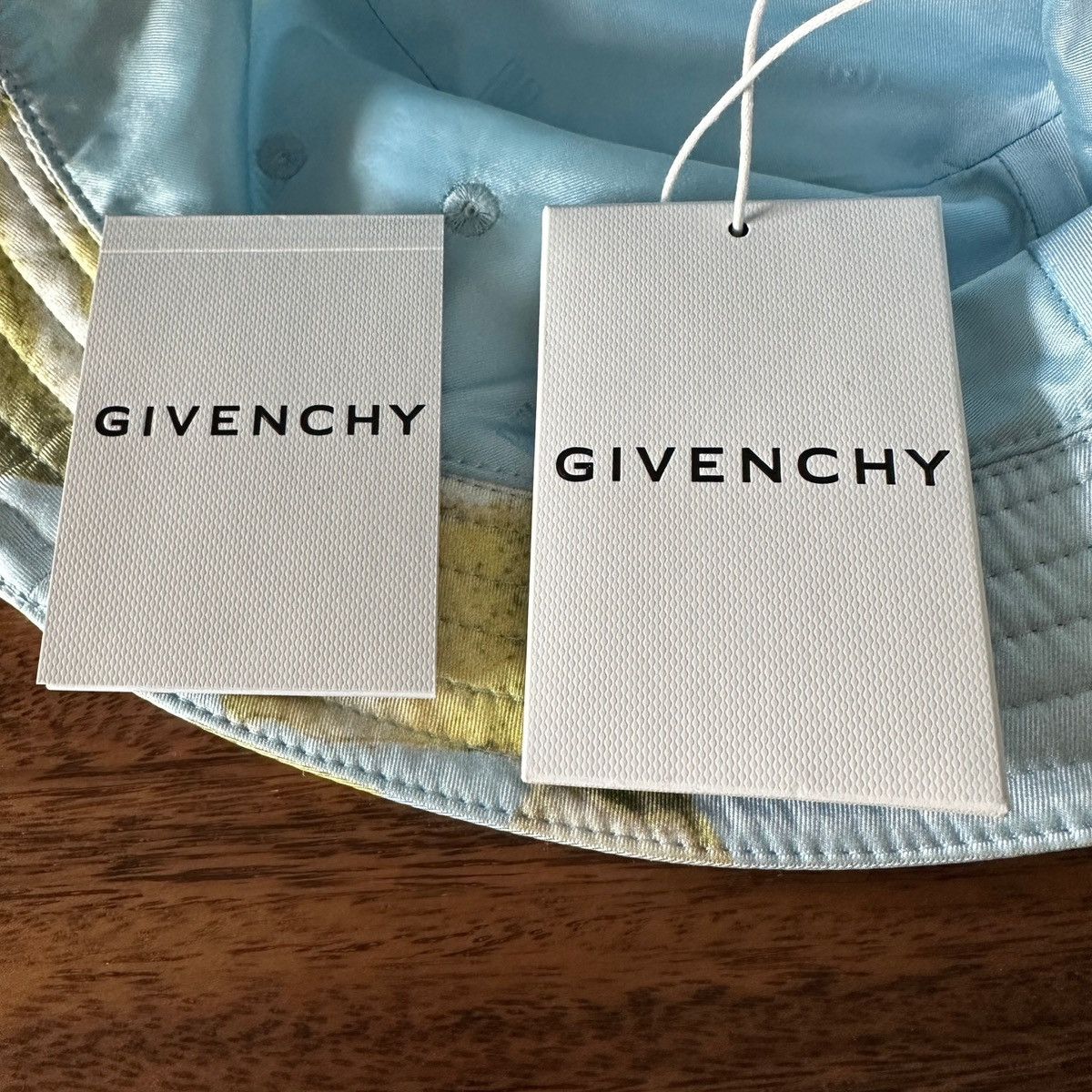 Givenchy Givenchy NWT Lemon Print Silk Bucket Hat, Sky Blue, Size 56 Size ONE SIZE - 10 Thumbnail