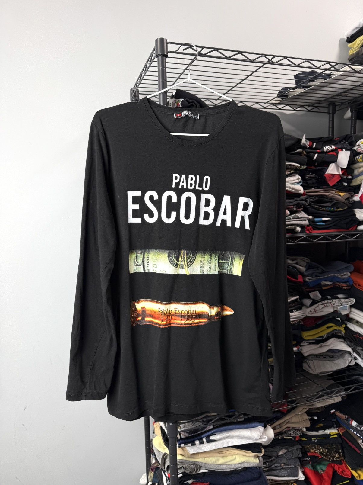 Vintage Vintage Weapons Cocaine Pablo Escobar T Shirt Mafia Size US L / EU 52-54 / 3 - 1 Thumbnail