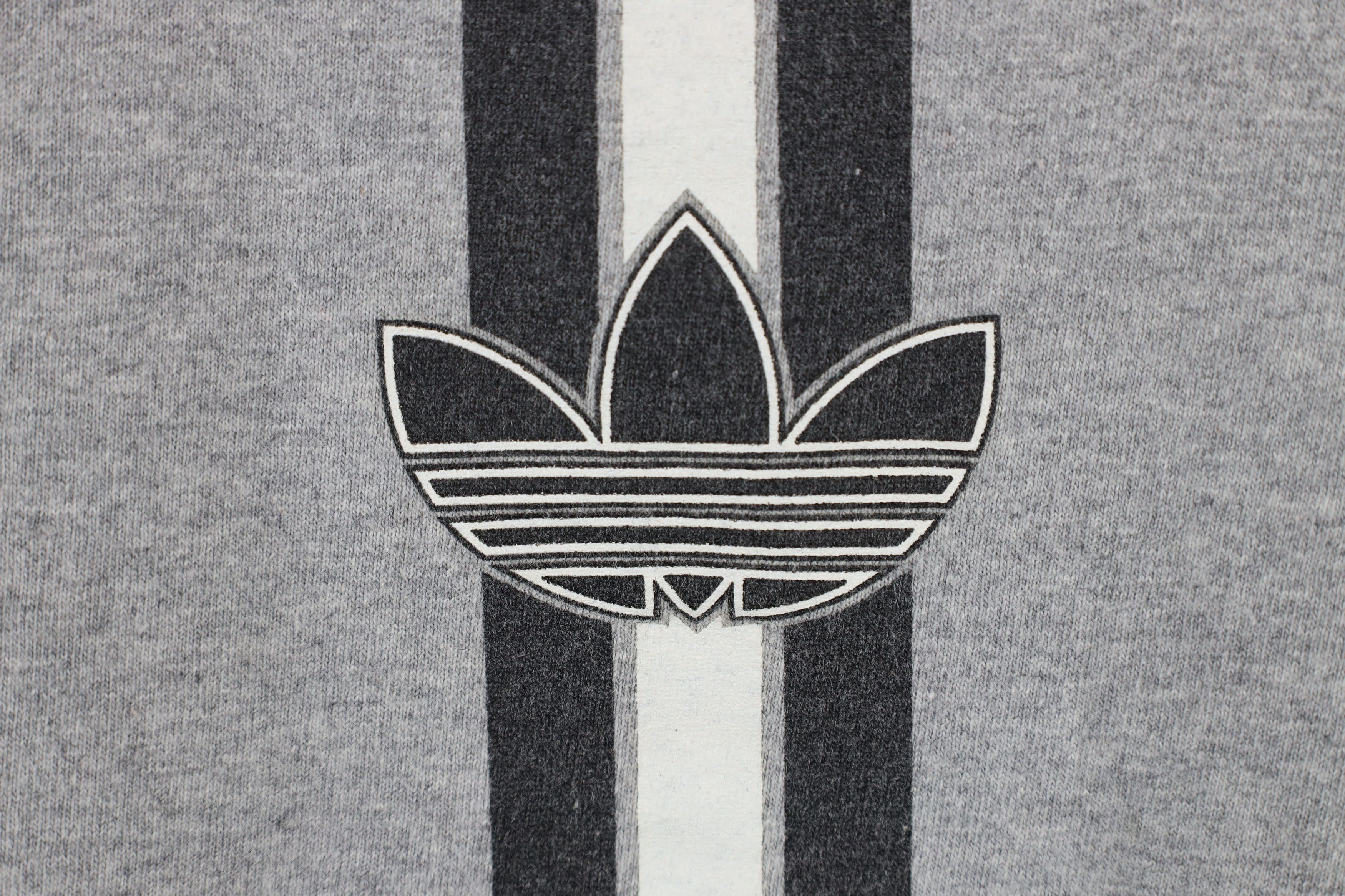 Adidas × Vintage Vintage 90s Adidas Spell Striped Trefoil T-Shirt Gray USA Size US L / EU 52-54 / 3 - 5 Thumbnail