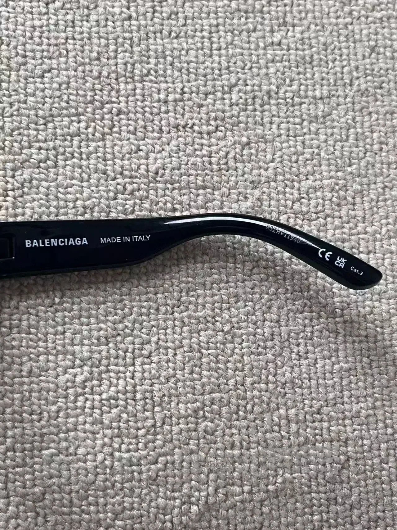 Balenciaga Balenciaga Butterfly Sunglasses with Temple Engravings. Size ONE SIZE - 7 Thumbnail