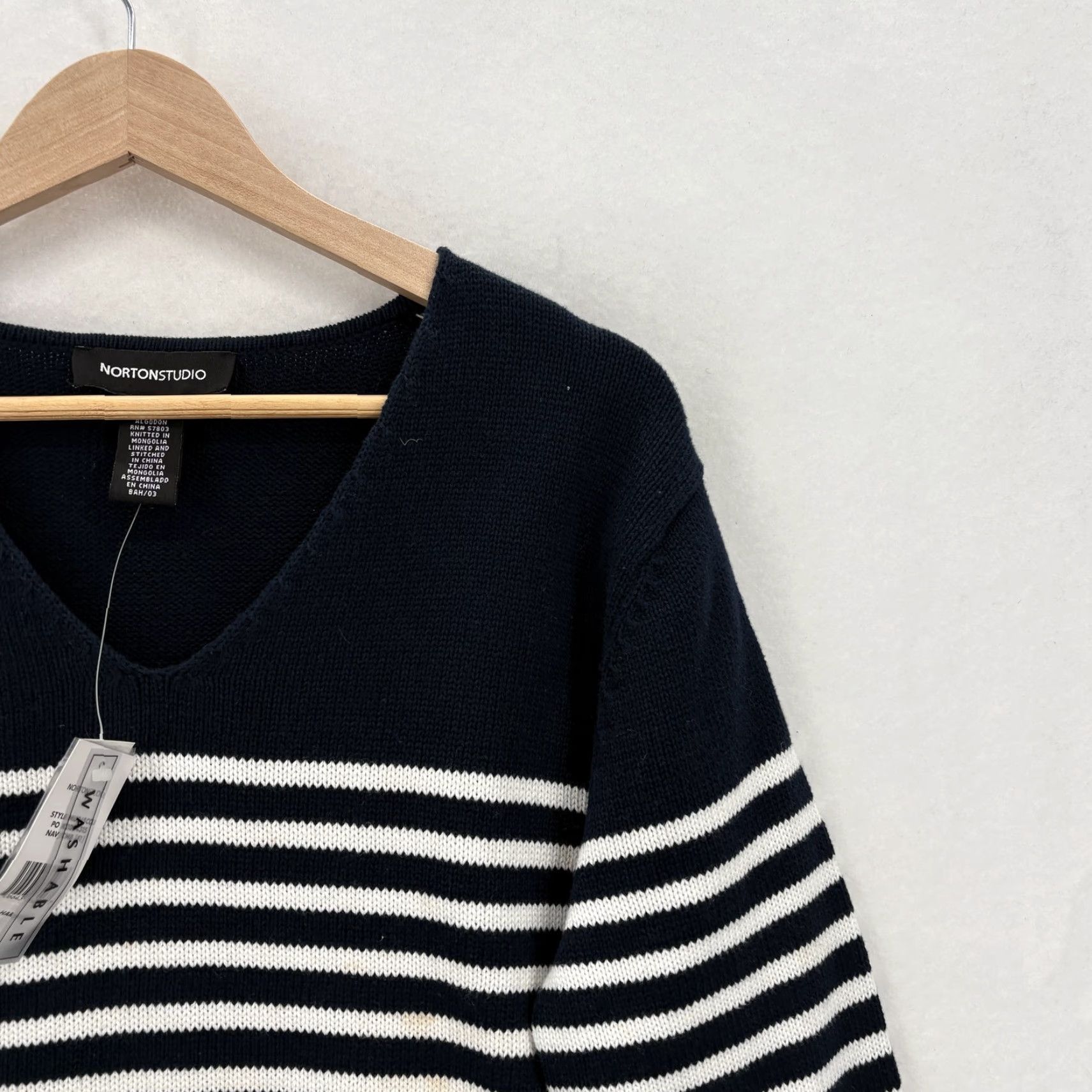 Vintage Norton Studio Sweater Womens Large Blue Stripe Anchor V-Neck Cotton Nautical NWT Size L / US 10 / IT 46 - 2 Thumbnail
