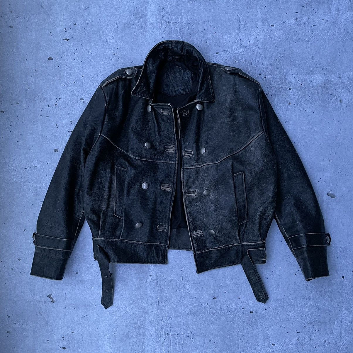 Vintage 🔥very rare🔥80s j-31 vintage leather jacket with iron buttons Size US L / EU 52-54 / 3 - 2 Thumbnail