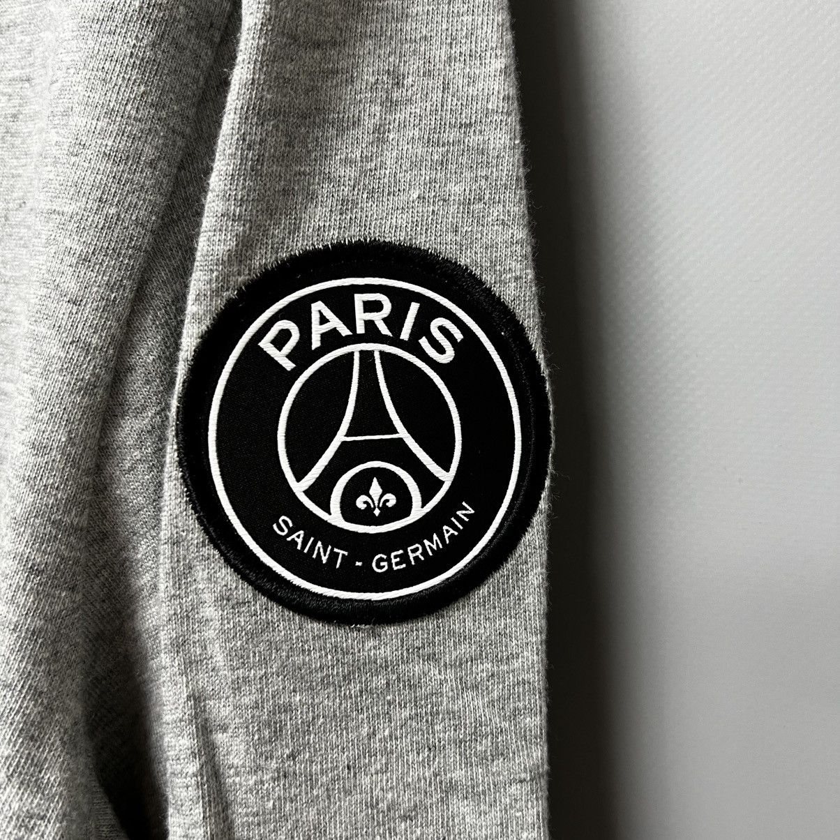 Nike Nike PSG Paris Saint Germain NEW Long Sleeve T Shirt soccer Size US S / EU 44-46 / 1 - 3 Thumbnail