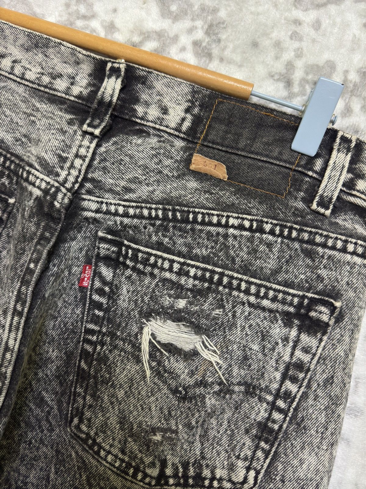 Levi's Vintage Clothing Vintage Levi’s 501 Grey Acid Wash Distressed Jeans Raw Hem Size US 31 - 14 Thumbnail