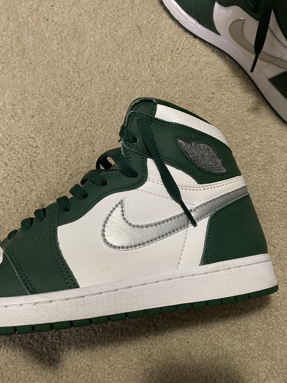 Jordan Brand × Nike Air Jordan 1 Retro High OG Gorge Green Size US 10.5 / EU 43-44 - 5 Thumbnail