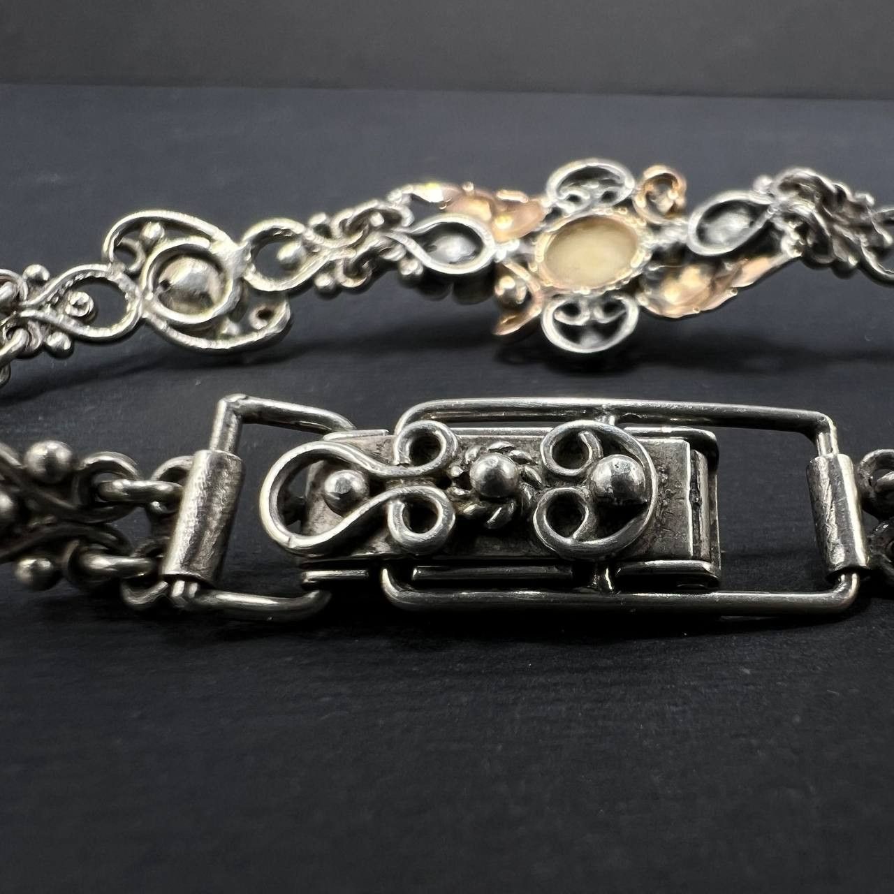 Sterling Silver Vintage Filigree Sterling Silver 925 Bracelet Cream Coral Size ONE SIZE - 7 Thumbnail