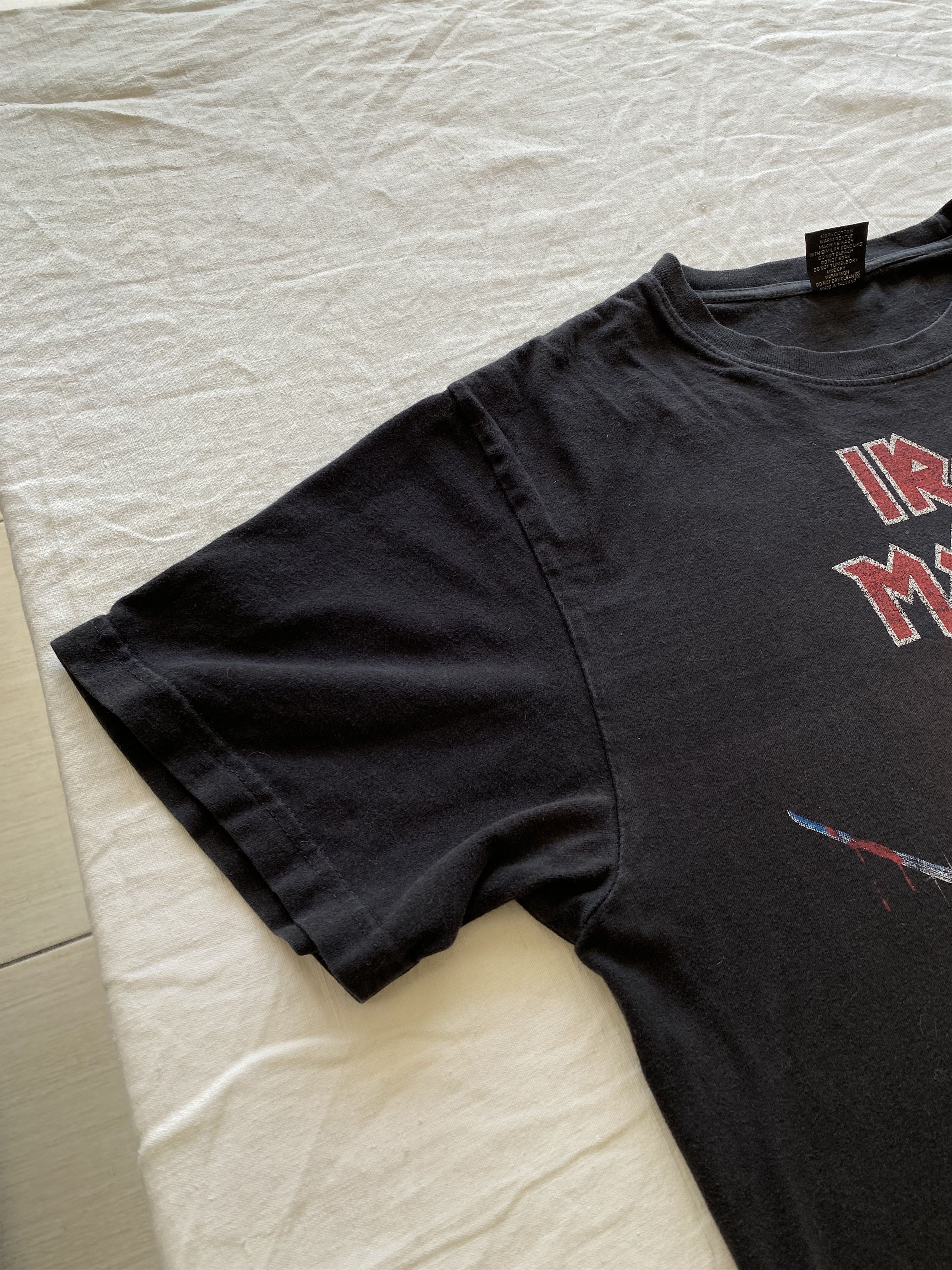 Band Tees Vintage 2000s Iron Maiden The Trooper Rock Band T-shirt Size US L / EU 52-54 / 3 - 14 Thumbnail