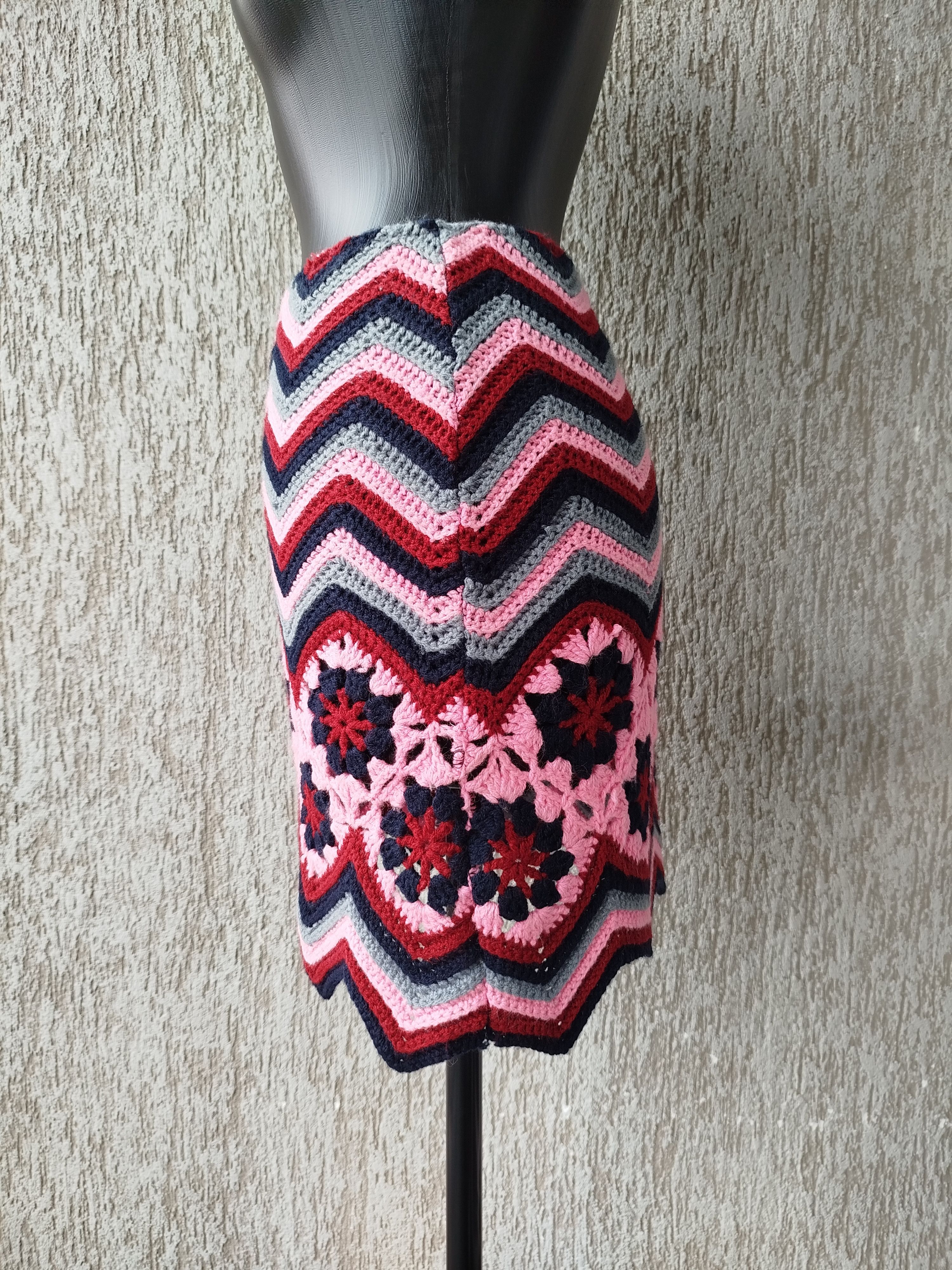 Custo Barcelona Mini Skirt Crochet ZigZag Granny Square Vintage Y2K Size S Size 27" / US 4 / IT 40 - 6 Thumbnail