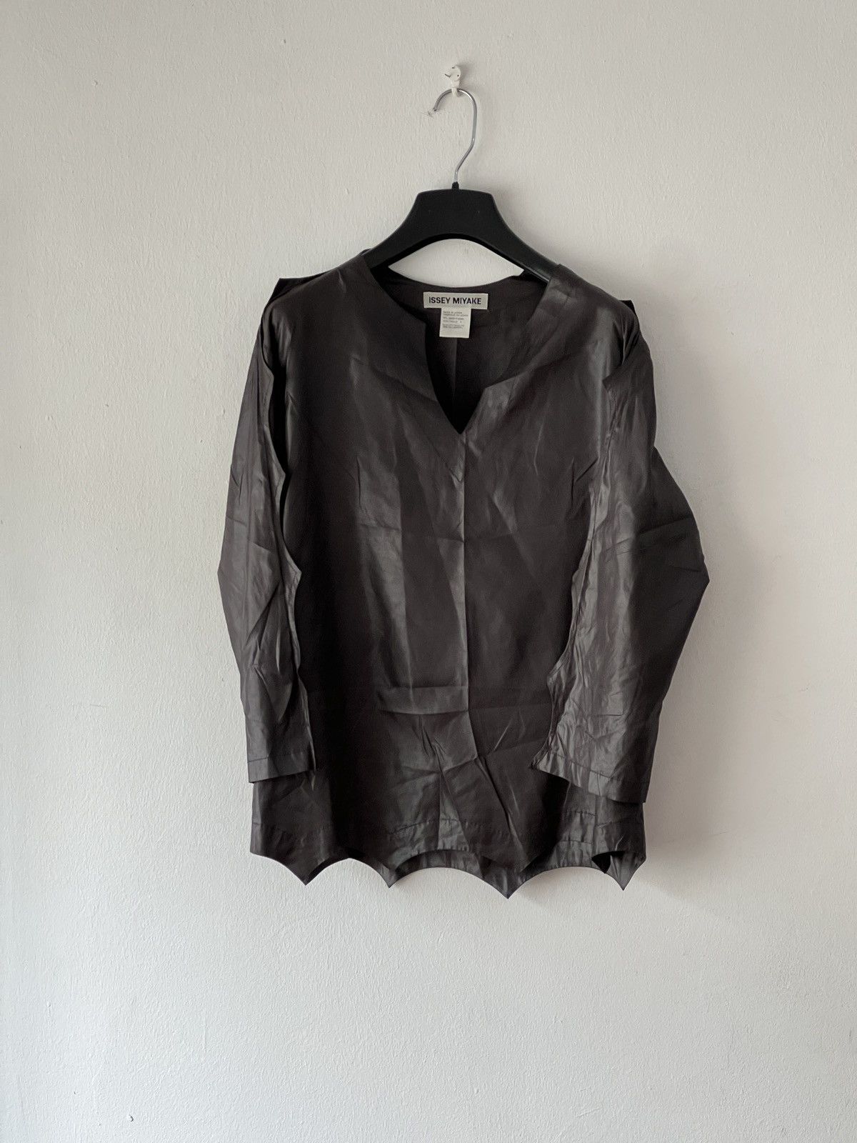 Homme Plisse Issey Miyake × Issey Miyake × Japanese Brand Issey Miyake Structured Polyester Top – Made in Japan Size S / US 4 / IT 40 - 1 Thumbnail