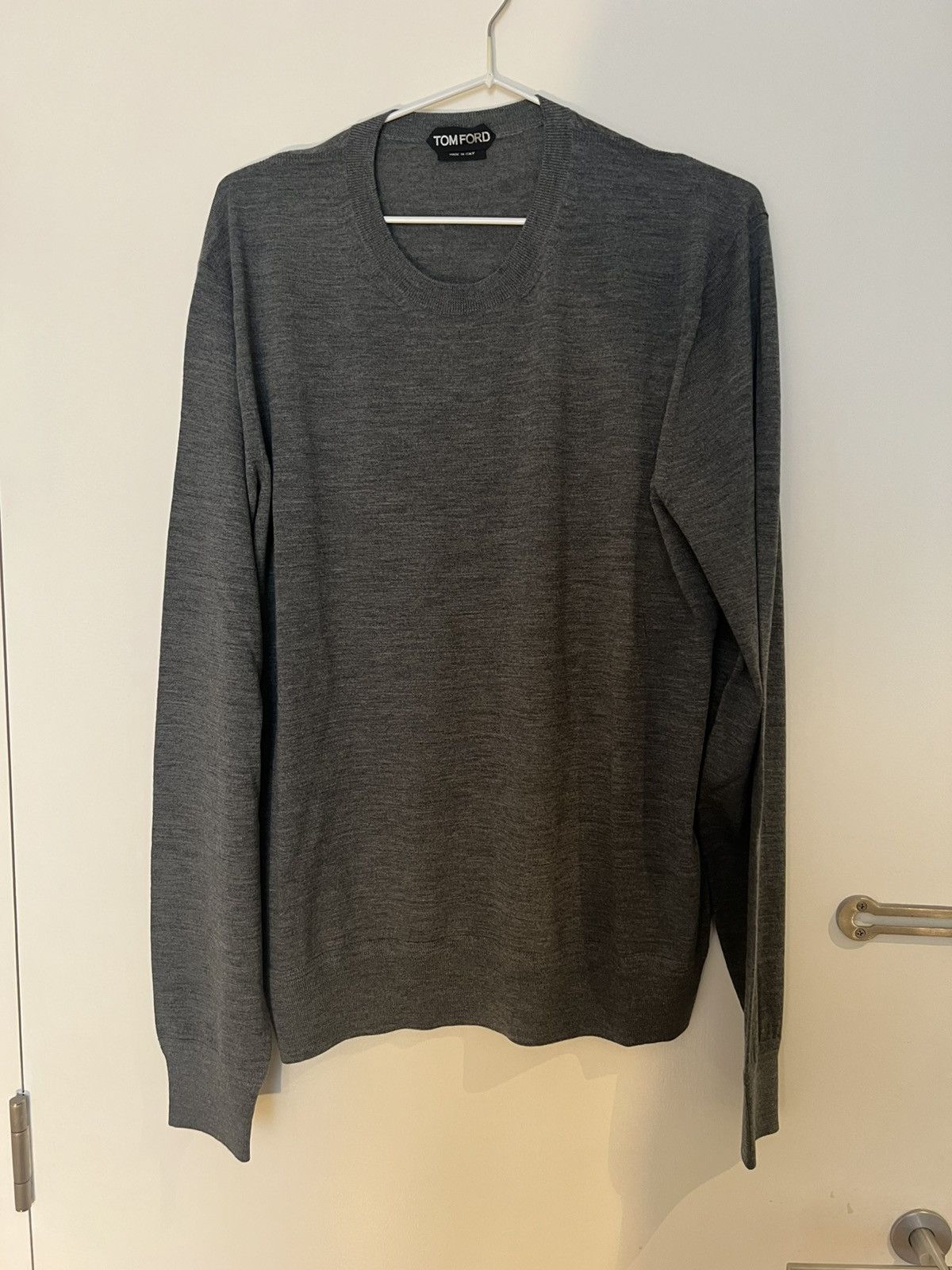 TOM FORD FINE GAUGE MERINO CREWNECK COLOUR CHARCOAL GREY 52