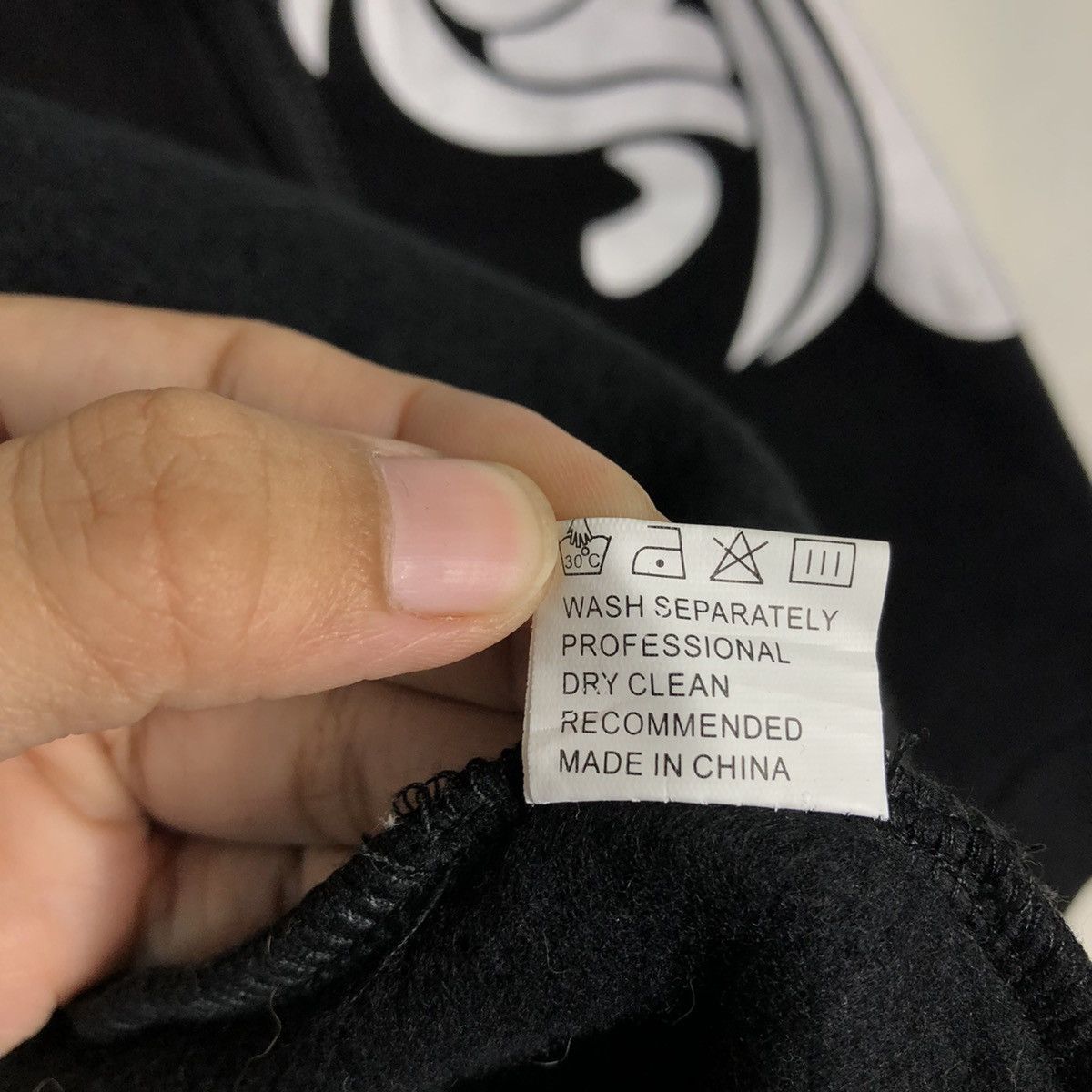 Japanese Brand 📌Vintage Hoodie Zipper Sweater Big Logo Skeleton Design Size US XL / EU 56 / 4 - 24 Thumbnail