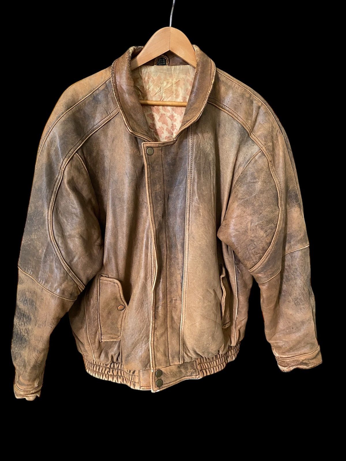 Japanese Brand VINTAGE LEATHER WEAR BOMBER JACKET DESIGN RARE Size US L / EU 52-54 / 3 - 2 Thumbnail