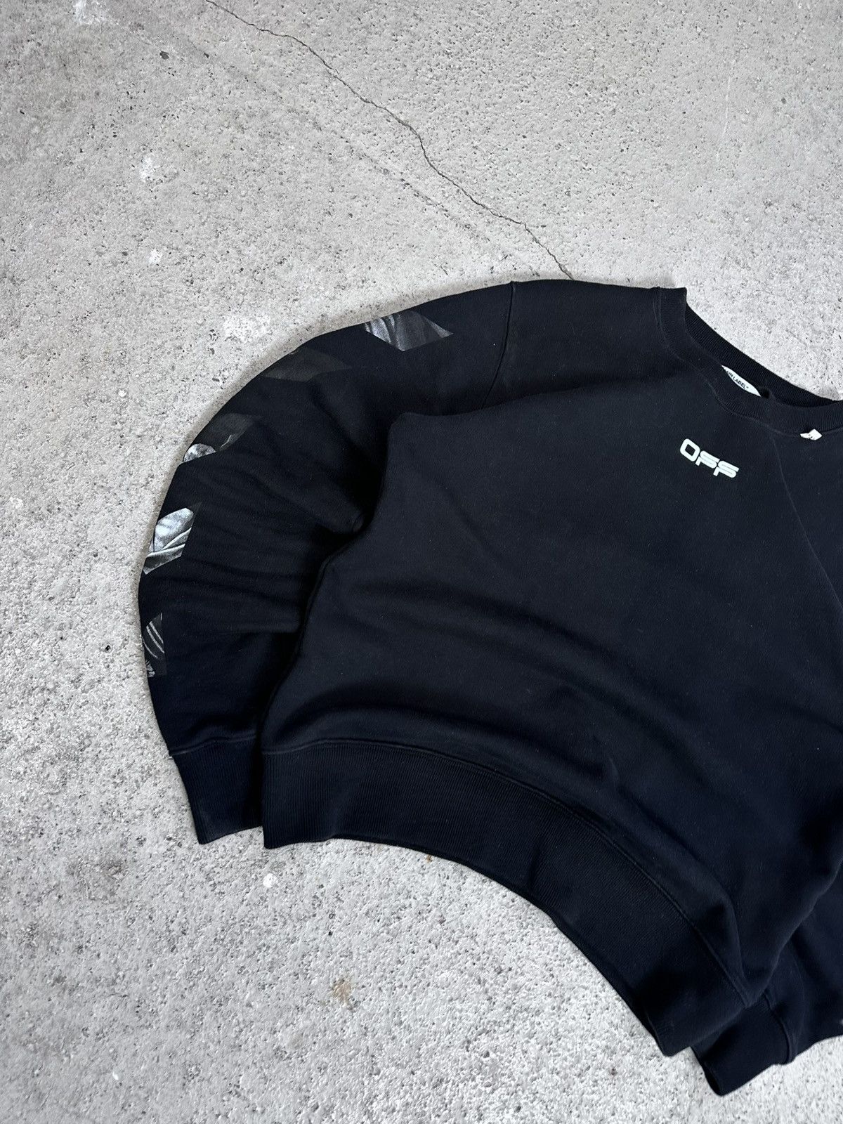 Off-White Off-White Caravaggio Crewneck Sweatshirt Black / Arrows Size US S / EU 44-46 / 1 - 6 Thumbnail