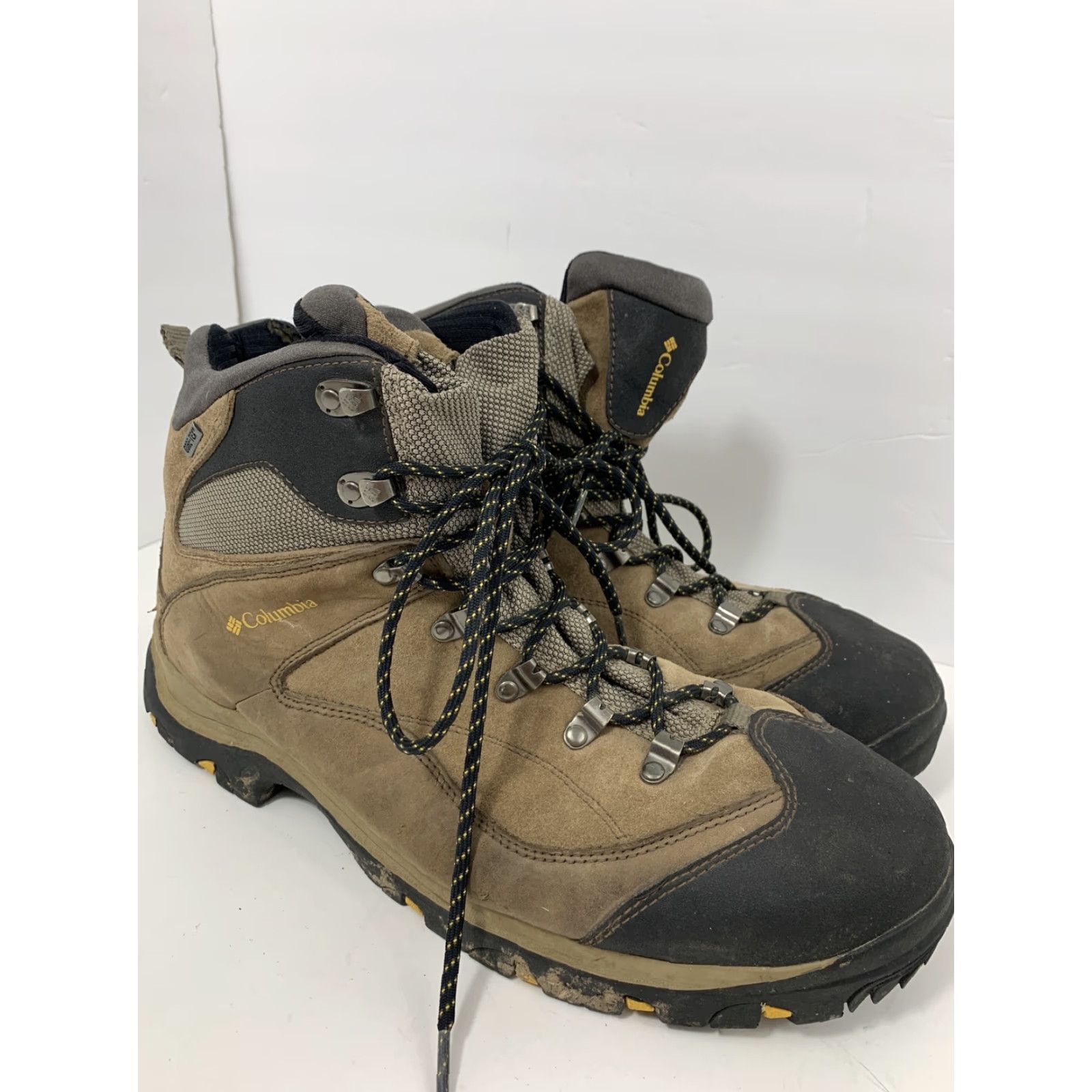 Vintage Columbia Frontier Peak GTX Brown Mid Top Hiking Boots BM3010-255 Men Sz 14 Boots Brown Hiking Men 14 Size US L / EU 52-54 / 3 - 2 Thumbnail