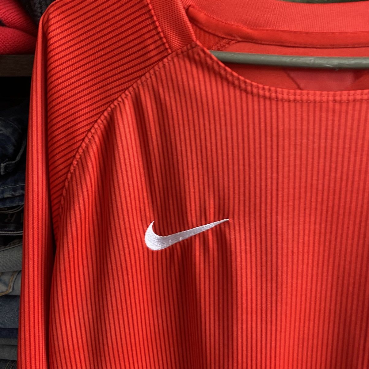 Nike Mens Nike England National Soccer Jersey red Size US XXL / EU 58 / 5 - 4 Thumbnail
