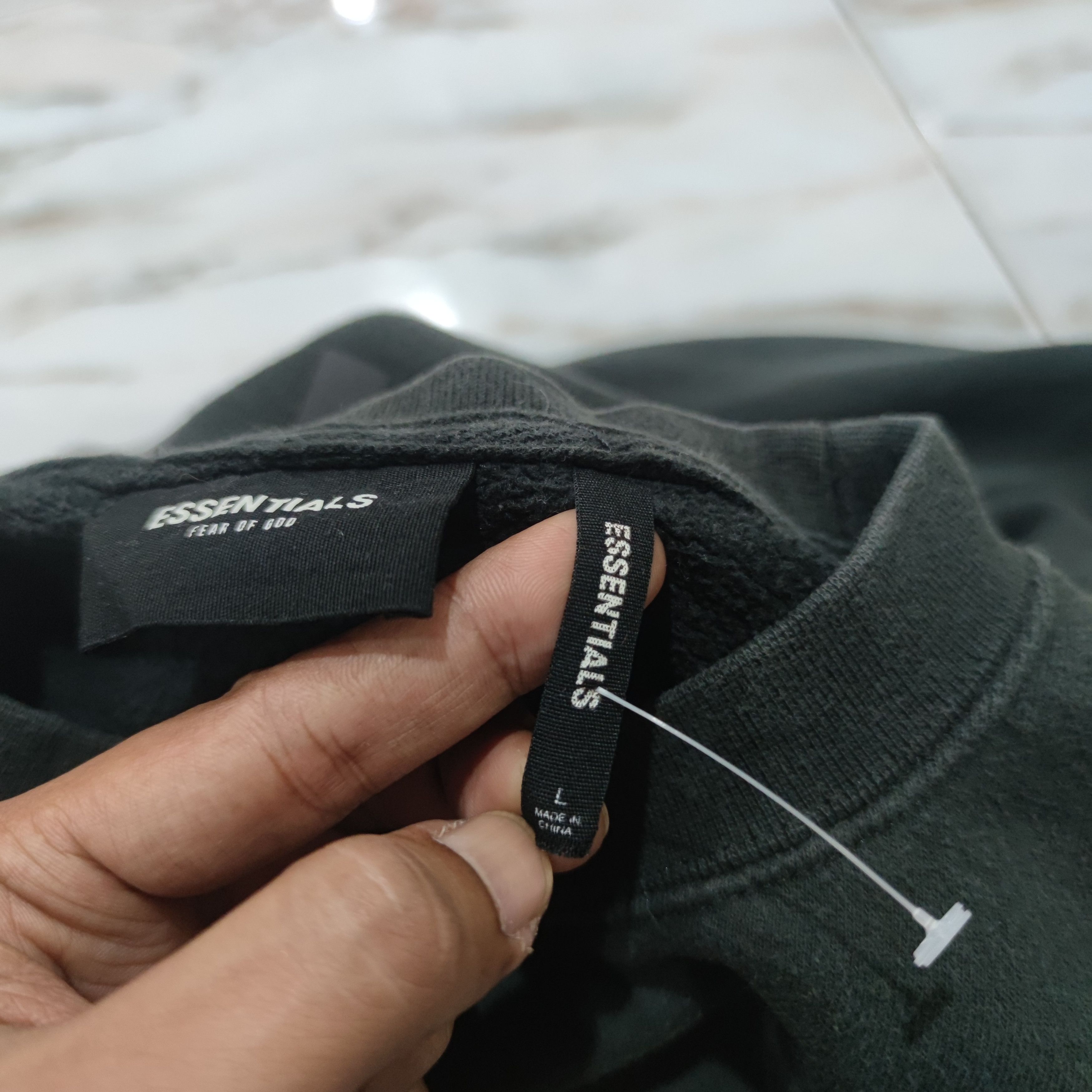 Essentials × Fear of God FEAR OF GOD ESSENTIALS 3M REFLECTIVE CREWNECK SWEATSHIRT Size US L / EU 52-54 / 3 - 10 Thumbnail