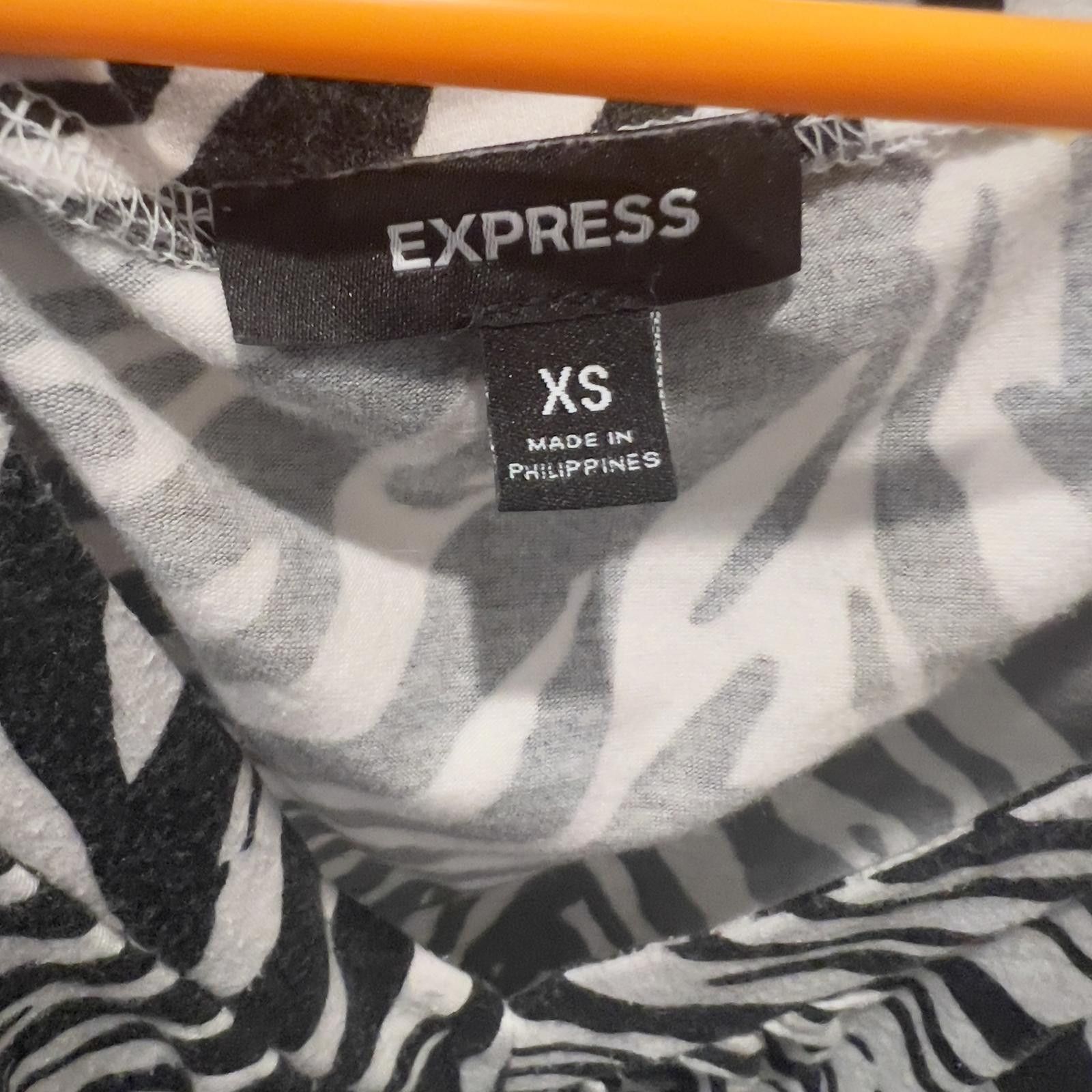 Express Express Women's Zebra Print Tank Top XS Size XS / US 0-2 / IT 36-38 - 3 Thumbnail