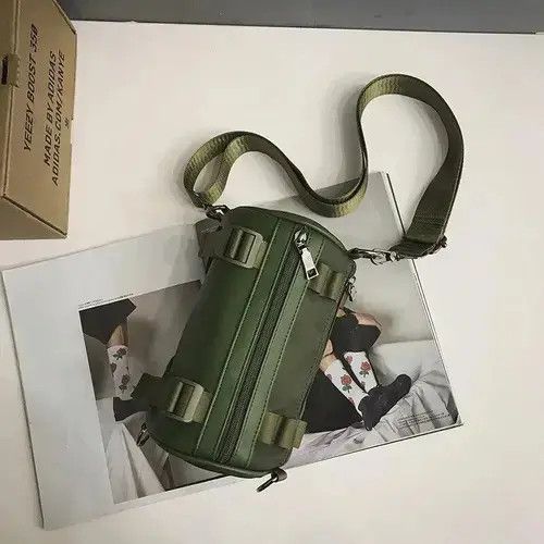 Japanese Brand × Vintage Utility grunge buckle crossbody shoulder bag pouch bag Size ONE SIZE - 3 Thumbnail