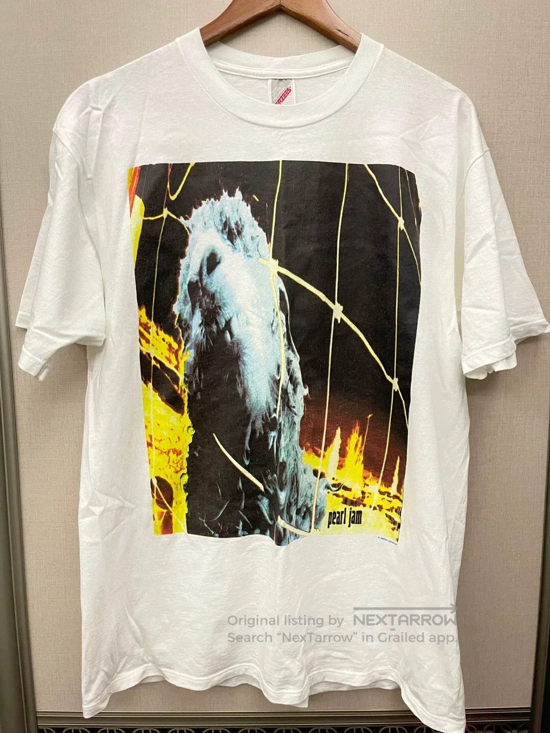 pearl jam vintage graphic t.