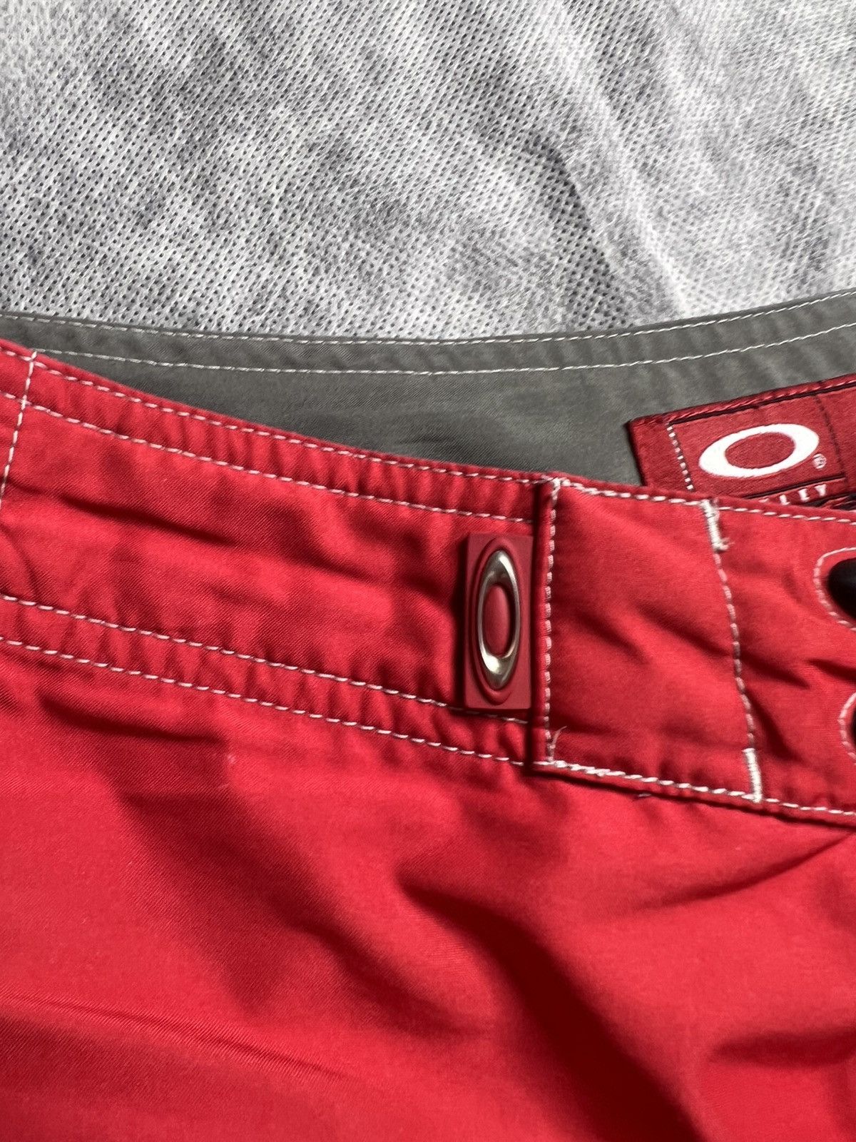 Oakley Vintage Oakley Shorts Size 30 Size US 30 / EU 46 - 4 Thumbnail