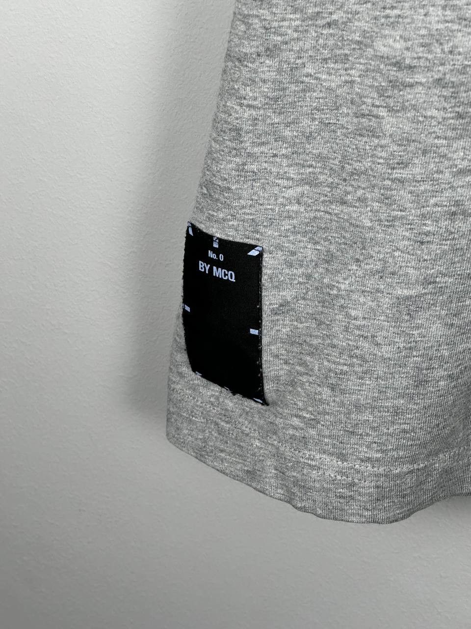 Alexander McQueen Alexander McQueen T-shirt Big Logo Designer Grey T Shirt Size US L / EU 52-54 / 3 - 8 Thumbnail