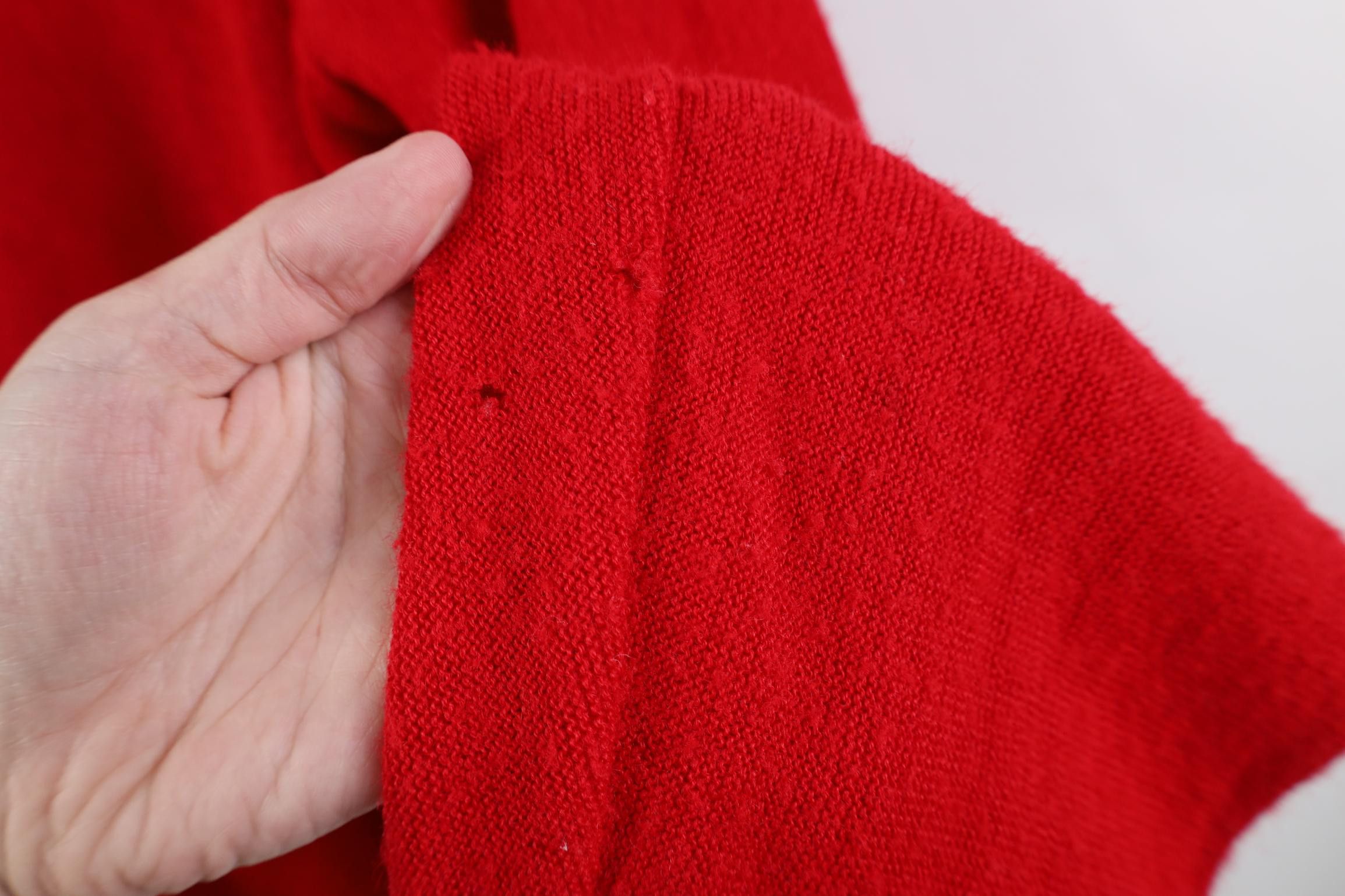 Lacoste Vintage 80s Izod Lacoste Boxy Fit Knit V-Neck Sweater Red Size US XL / EU 56 / 4 - 13 Thumbnail