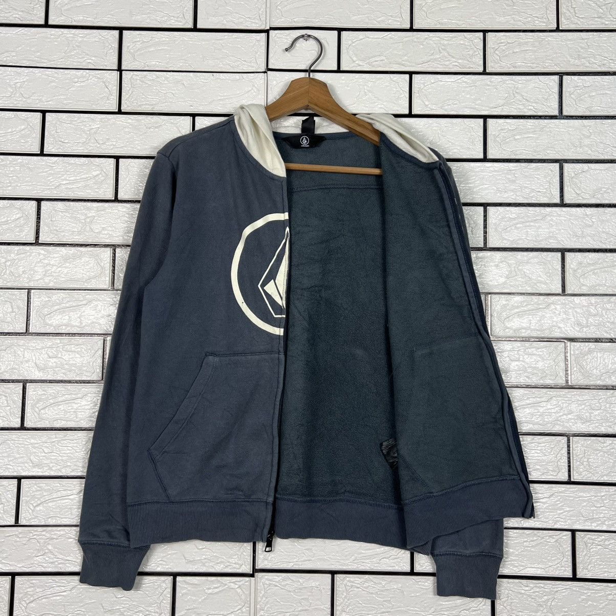 Volcom VOLCOM Big Logo Zipper Hoodies Kids Size 10Y/M #4256-C194 Size US M / EU 48-50 / 2 - 8 Thumbnail