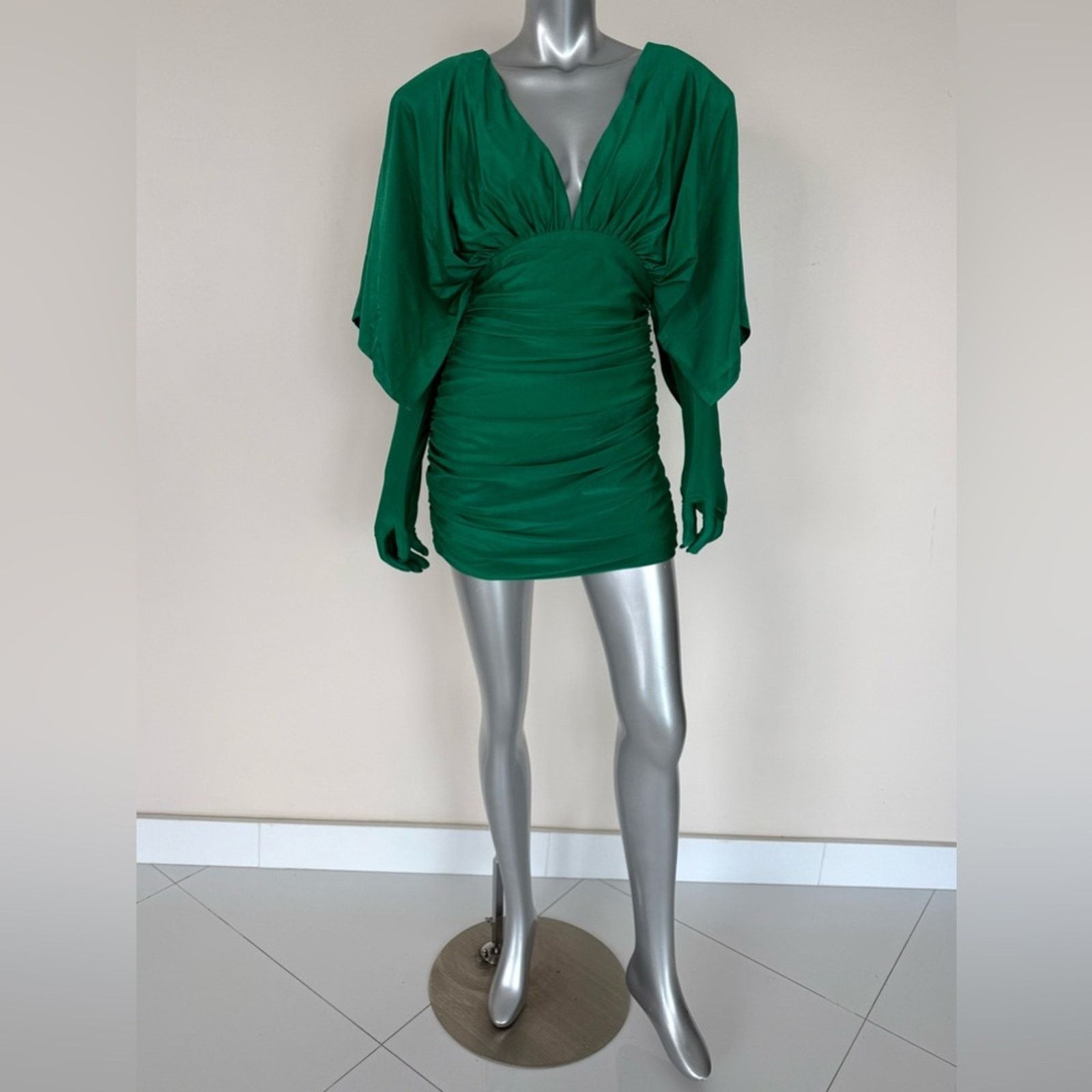 Luxe NWT!!! LUXE dress with gloves size L Retail 120$ Size L / US 10 / IT 46 - 2 Thumbnail