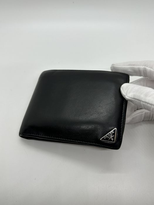 Prada logo-plaque Bi-Fold Wallet - White