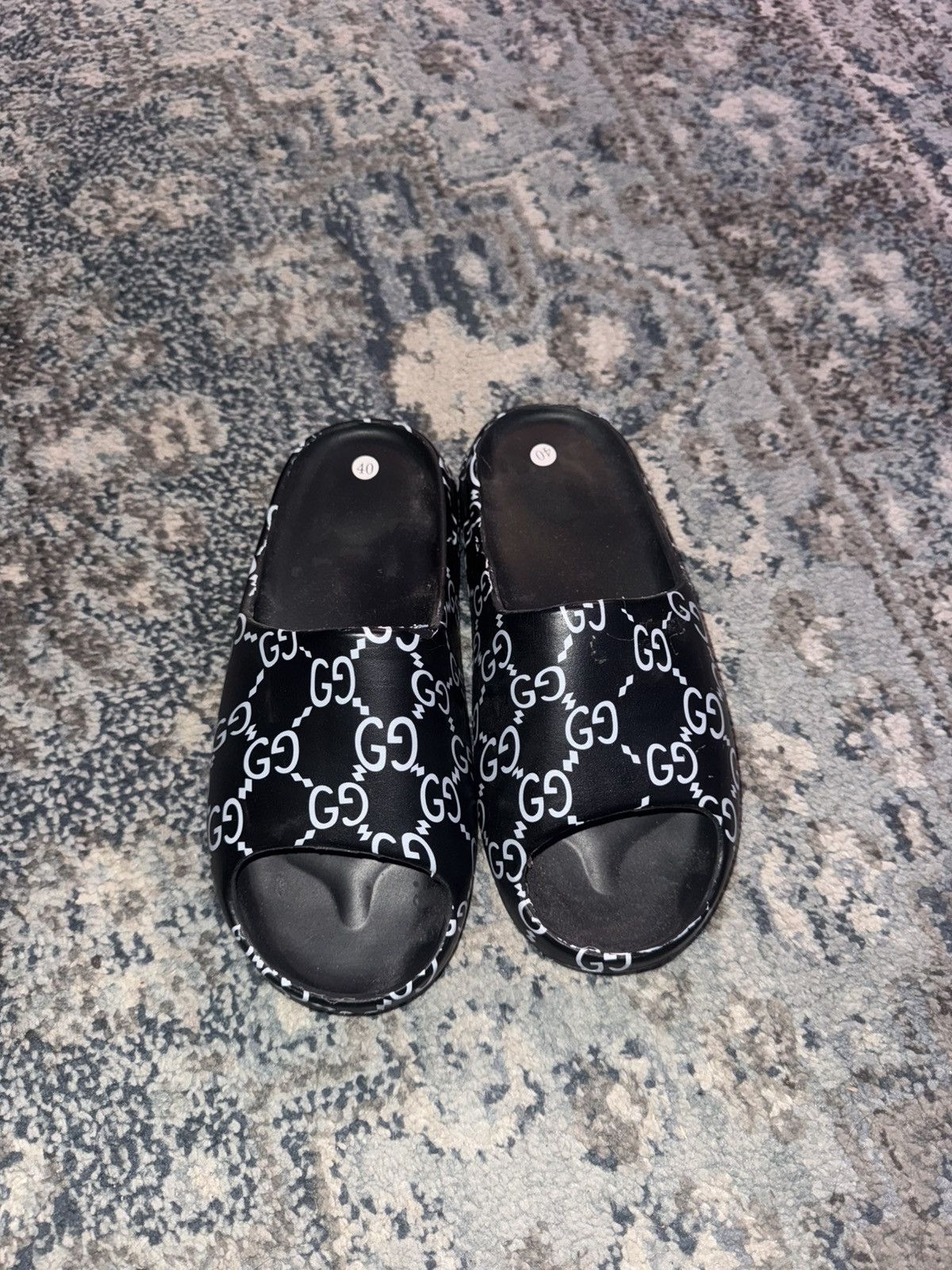 Size 40 Imran potato Yeezy Gucci slides