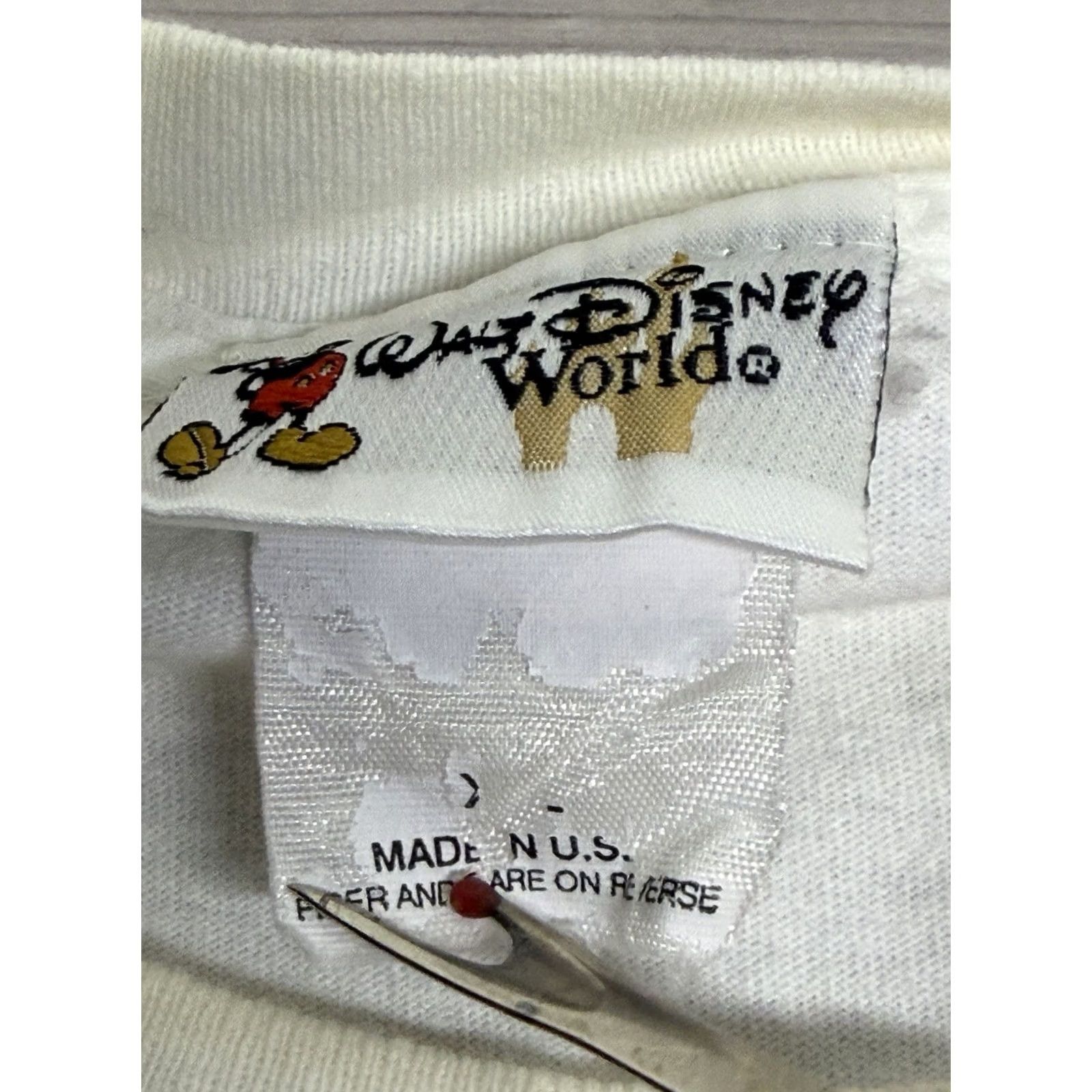 Disney VINTAGE Disney T-Shirt White 2XL Mickey Mouse Big Logo Spell Out Graphic Print Crew Neck Short Sleeve Men USA 90s Cartoon Theme Vintage Logo Shirt Size US XXL / EU 58 / 5 - 5 Thumbnail