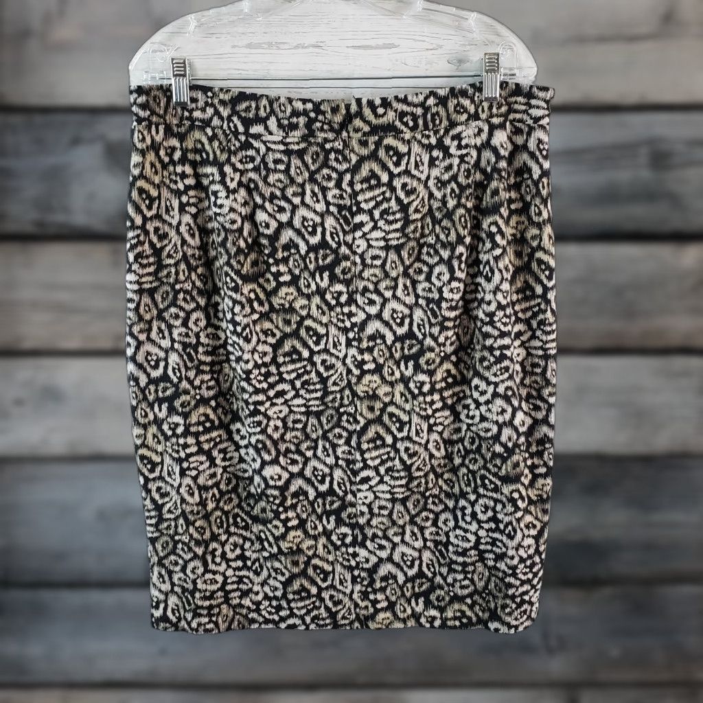 Ann Taylor Ann Taylor Womens Pencil Skirt Sz 14 Black Beige Animal Print Rayon Blend Size 36" / US 14 / IT 50 - 1 Thumbnail