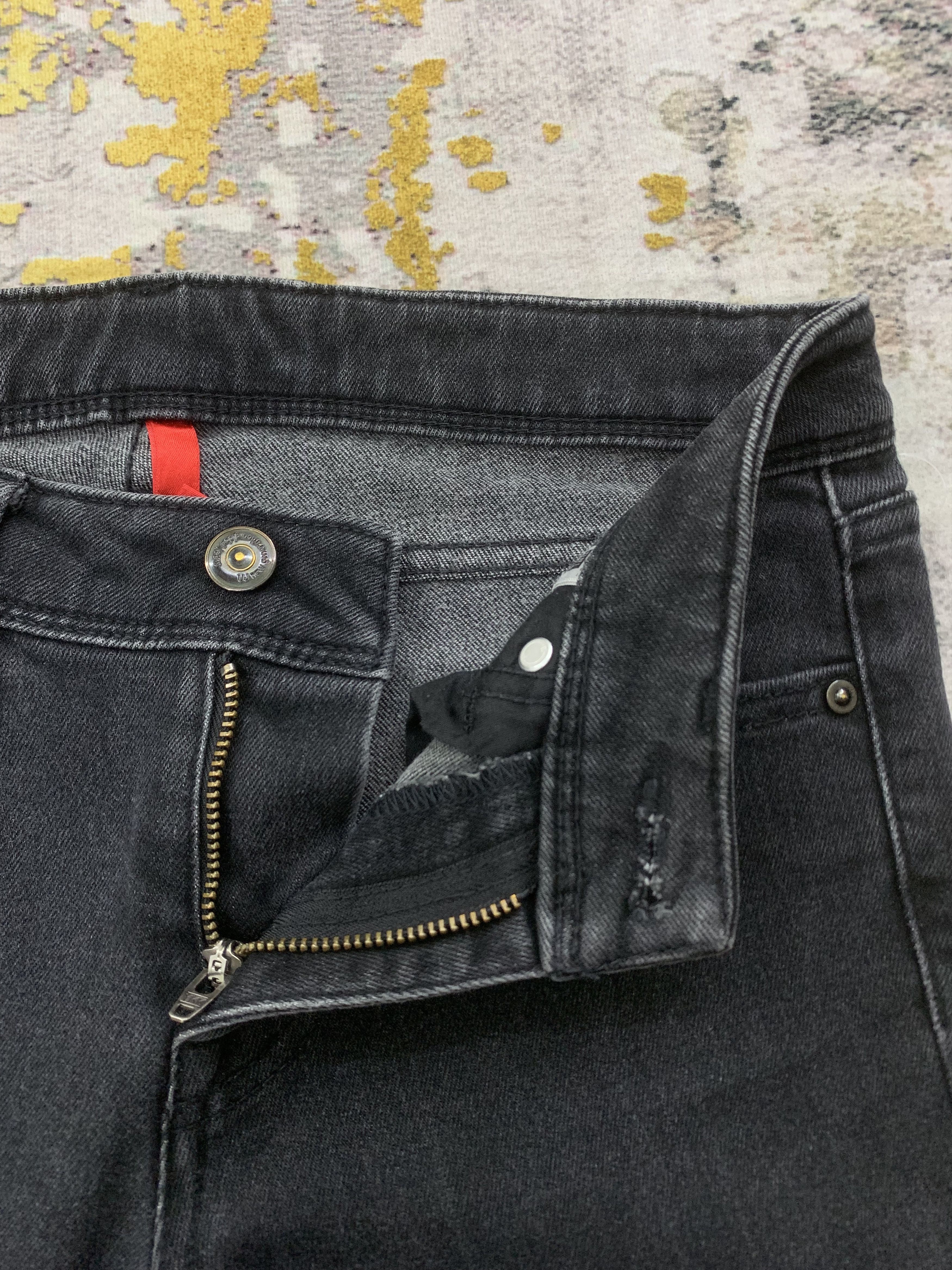 Uniqlo Uniqlo Pants size 28 Size 28" / US 6 / IT 42 - 4 Thumbnail