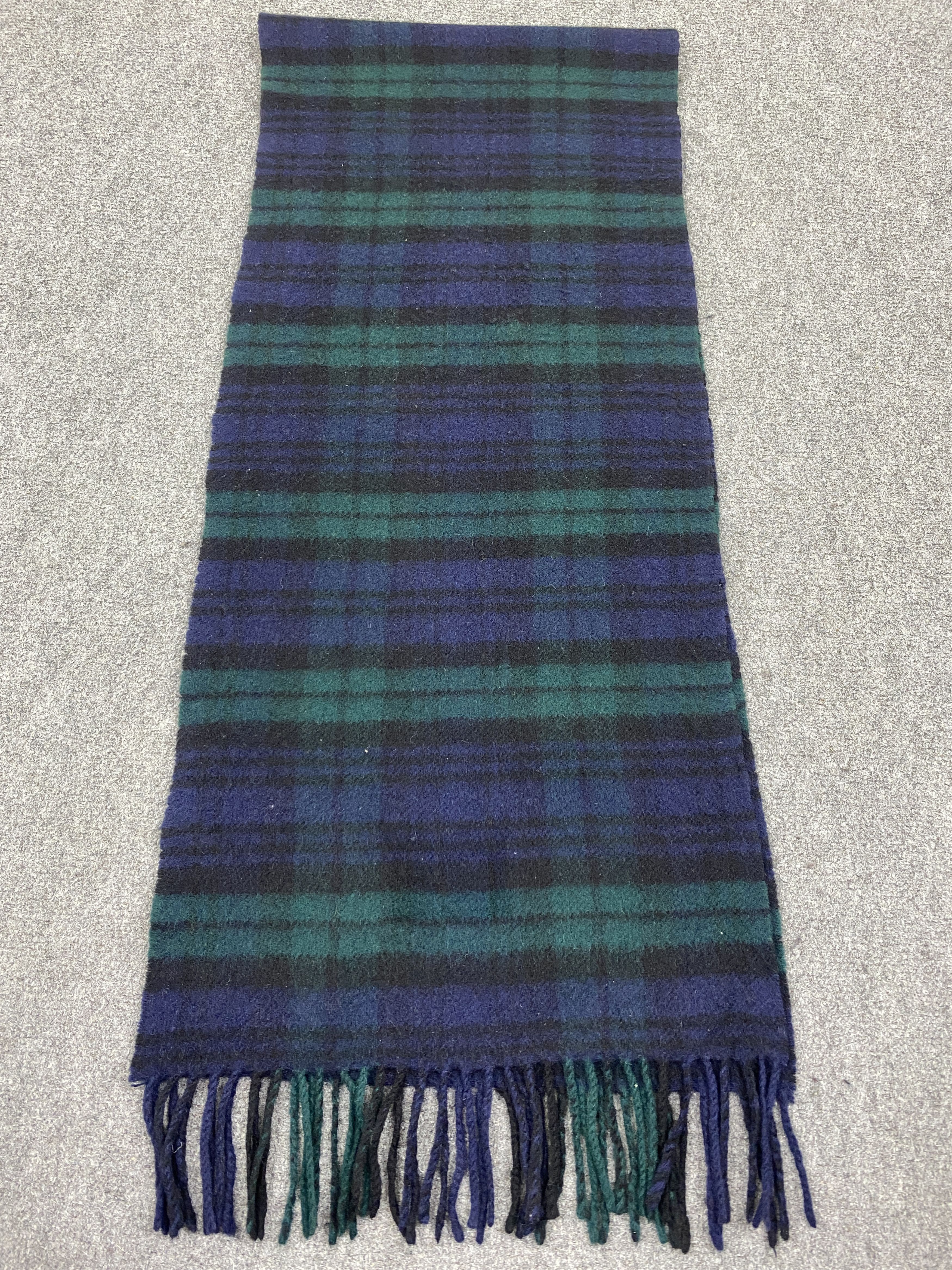Johnstons Of Elgin Johnstons Of Elgin Cashmere Scarf Muffler Neckwear SC0072 Size ONE SIZE - 5 Thumbnail