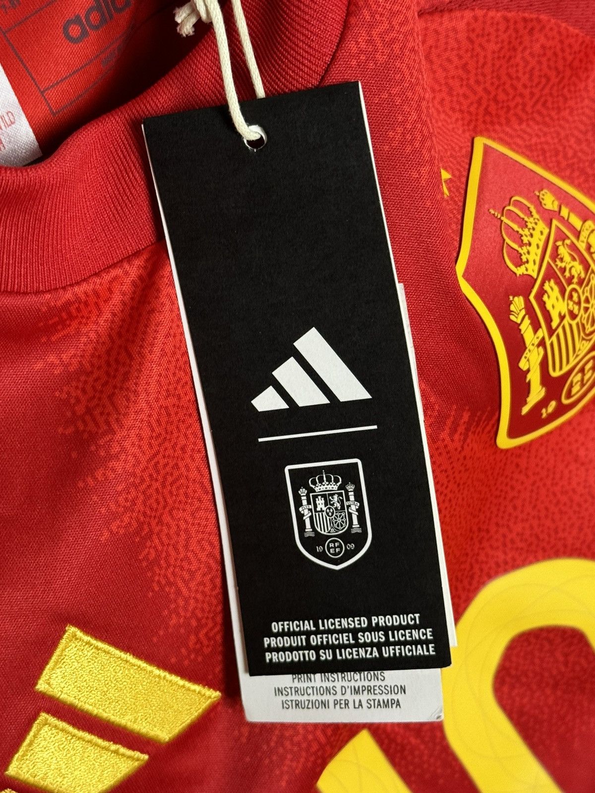 Adidas New KIDS Spain 24/25 Home Olmo Football Jersey T-Shirt Size US XS / EU 42 / 0 - 9 Thumbnail
