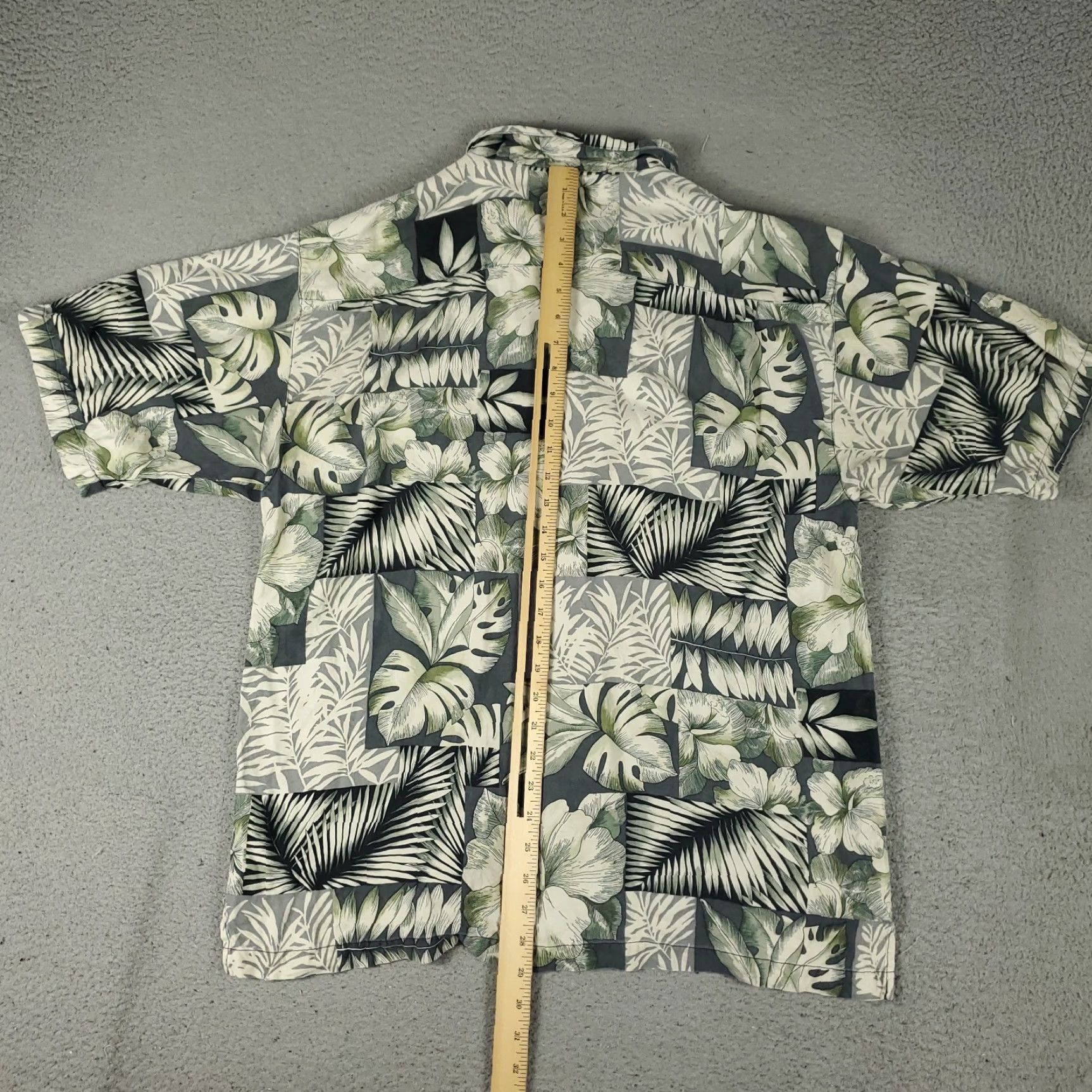 Tommy Bahama Tommy Bahama Hawaiian Shirt Mens Large Blue Floral Silk Camp Collar Button-Up Size US L / EU 52-54 / 3 - 4 Thumbnail