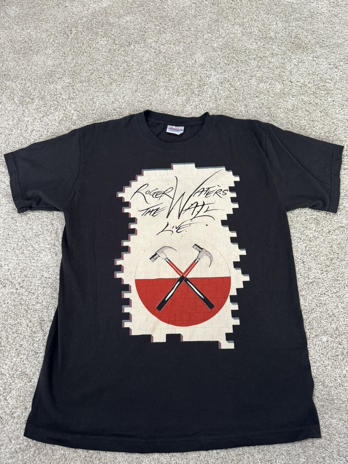 Band Tees Roger Waters WALL tour Chicago Size US M / EU 48-50 / 2 - 2 Thumbnail