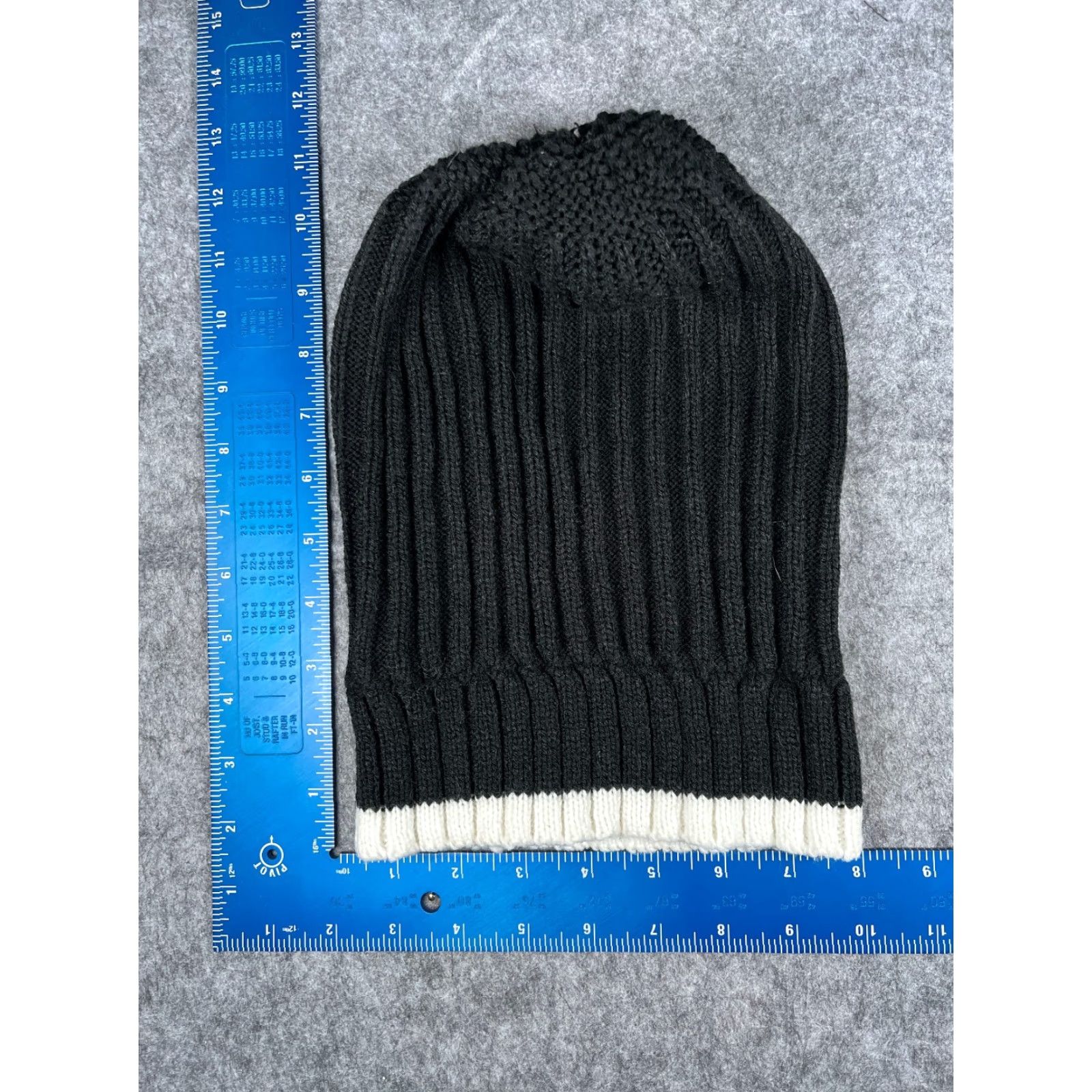 Vintage VINTAGE Charlotte Russe Beanie Hat Adult One Size Black Knit Acrylic Faux Fur Pom Outdoor Ski Casual Fall Winter Women Size ONE SIZE - 5 Thumbnail