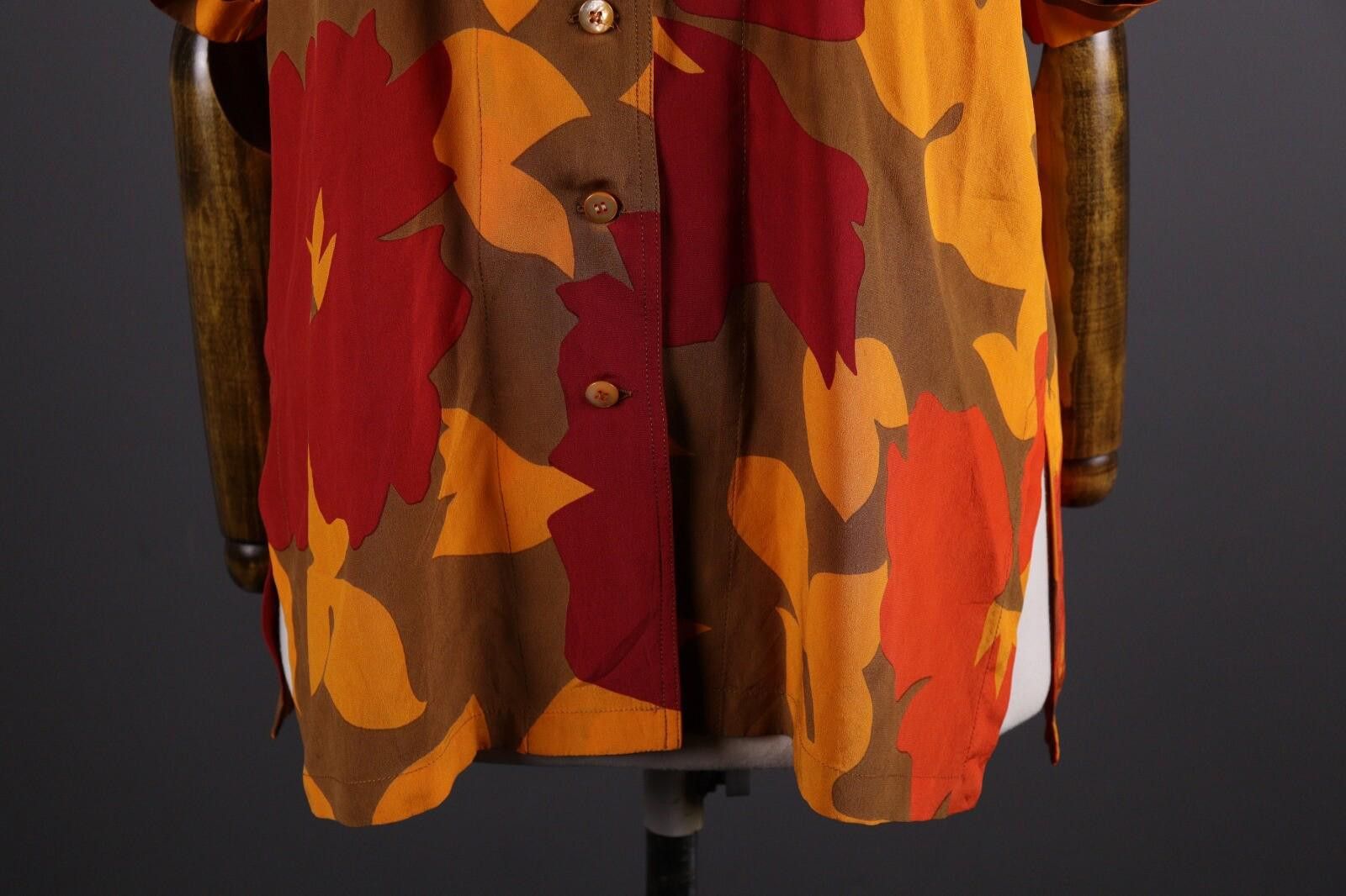 Escada Escada Margaretha Ley Silk Floral Button Down Blouse Size 38 Size M / US 6-8 / IT 42-44 - 3 Thumbnail