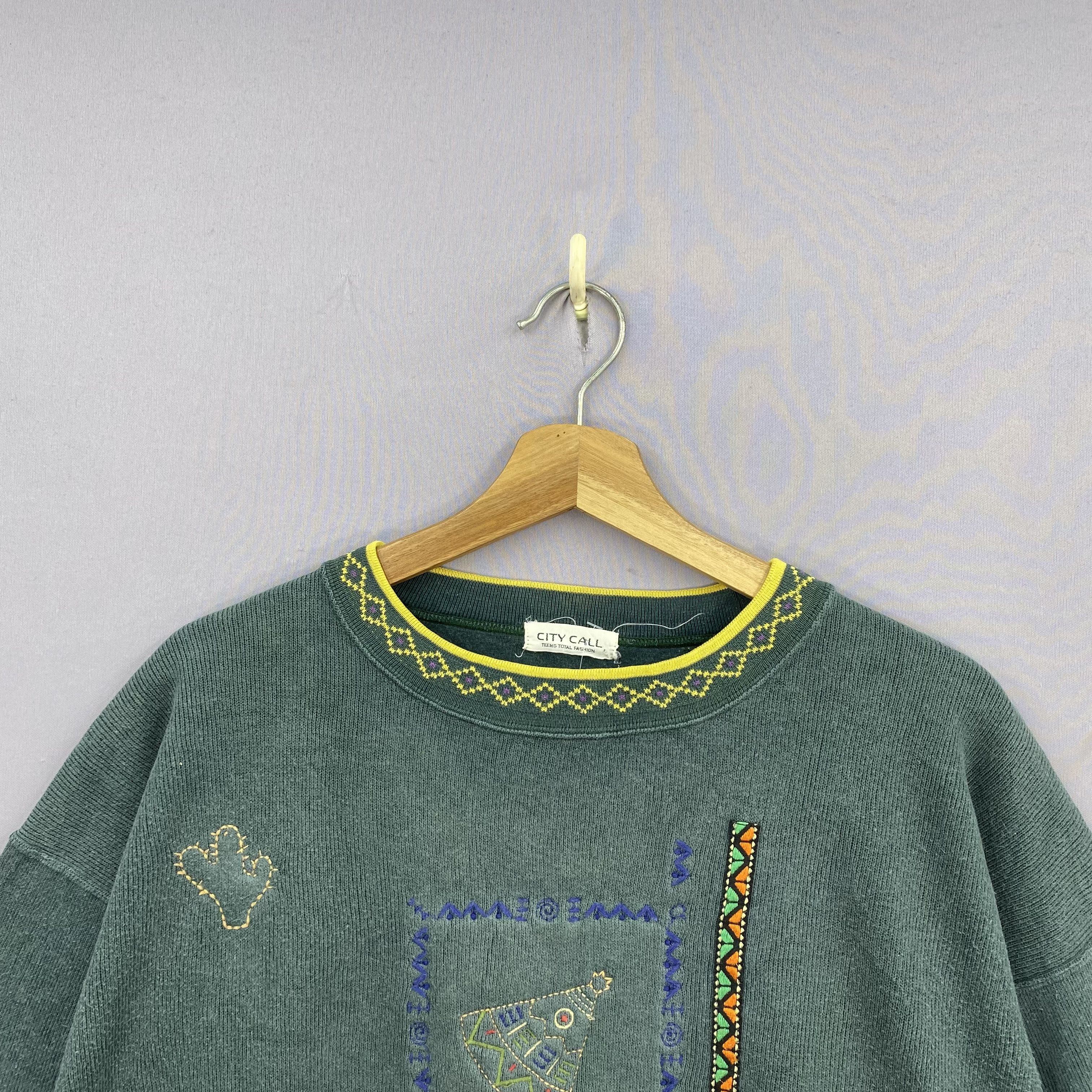 Japanese Brand Vintage City Call Sweater Embroidered Novelty Art Jumper Size US L / EU 52-54 / 3 - 5 Thumbnail