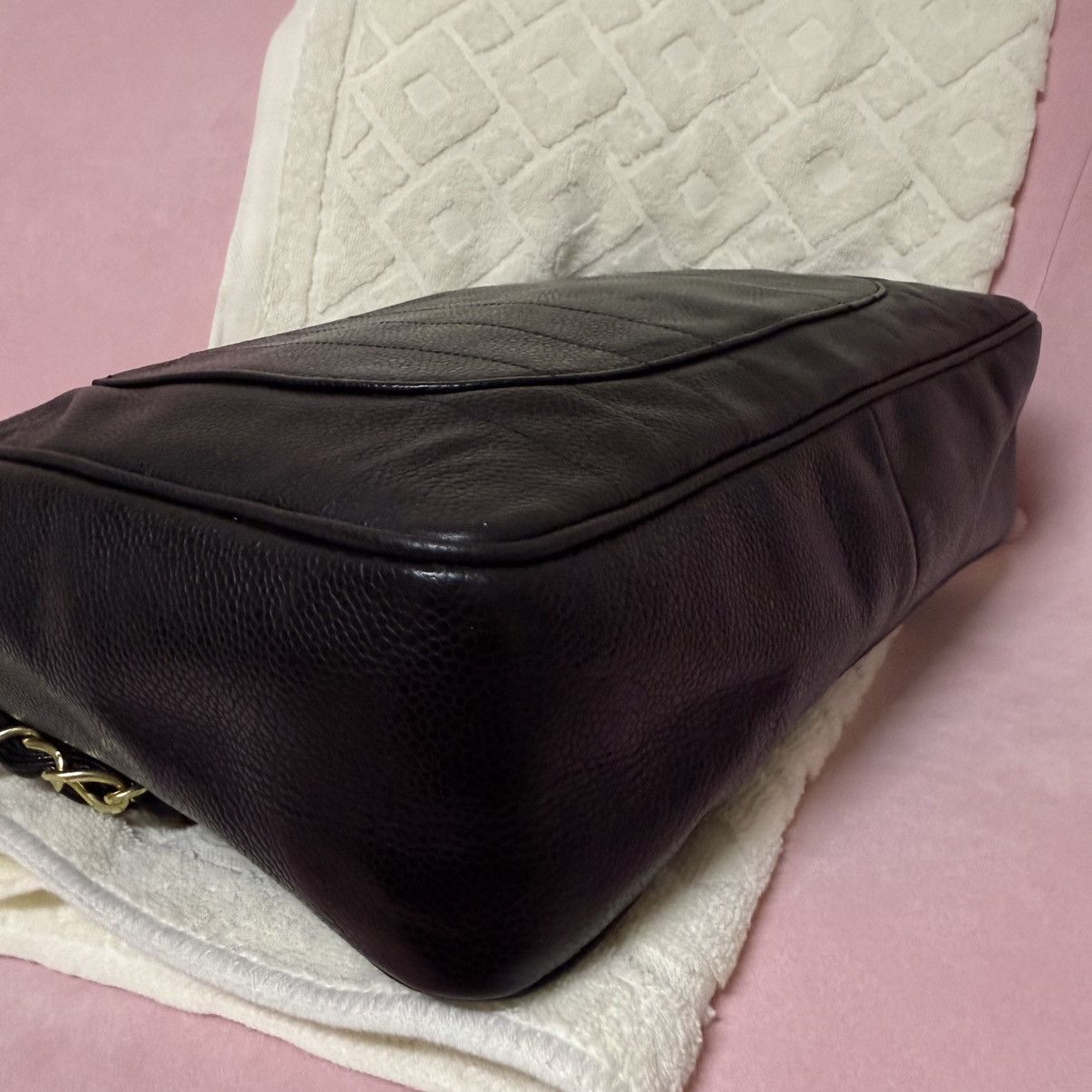 Chanel JUMBO MADEMOISELLE SINGLE FLAP GHW VERTICAL QUILTED CAVIAR Size ONE SIZE - 6 Thumbnail